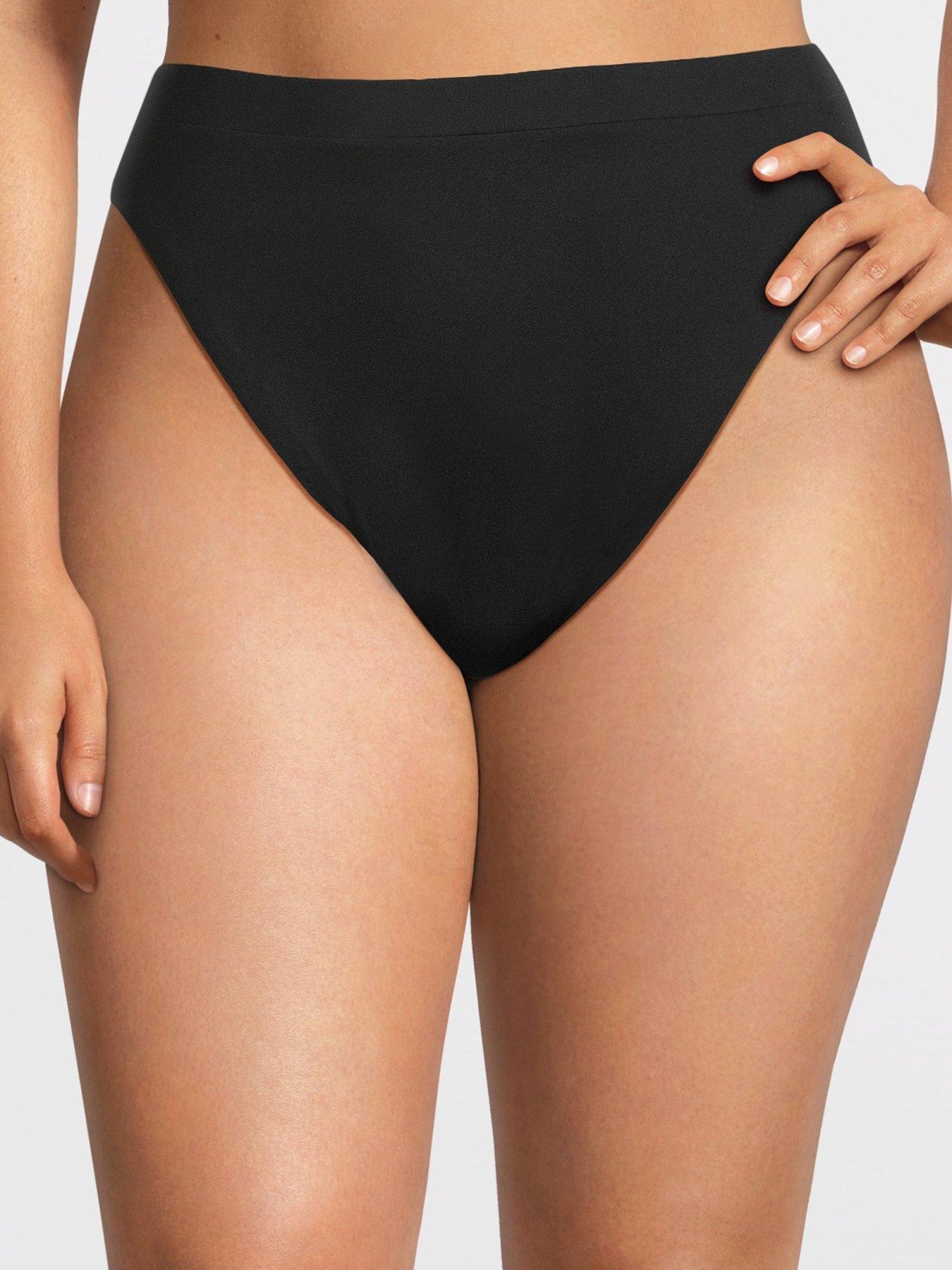 Image 3 of 5 of Nike Womens Essential Extended Size High Waisted Bottom - Black