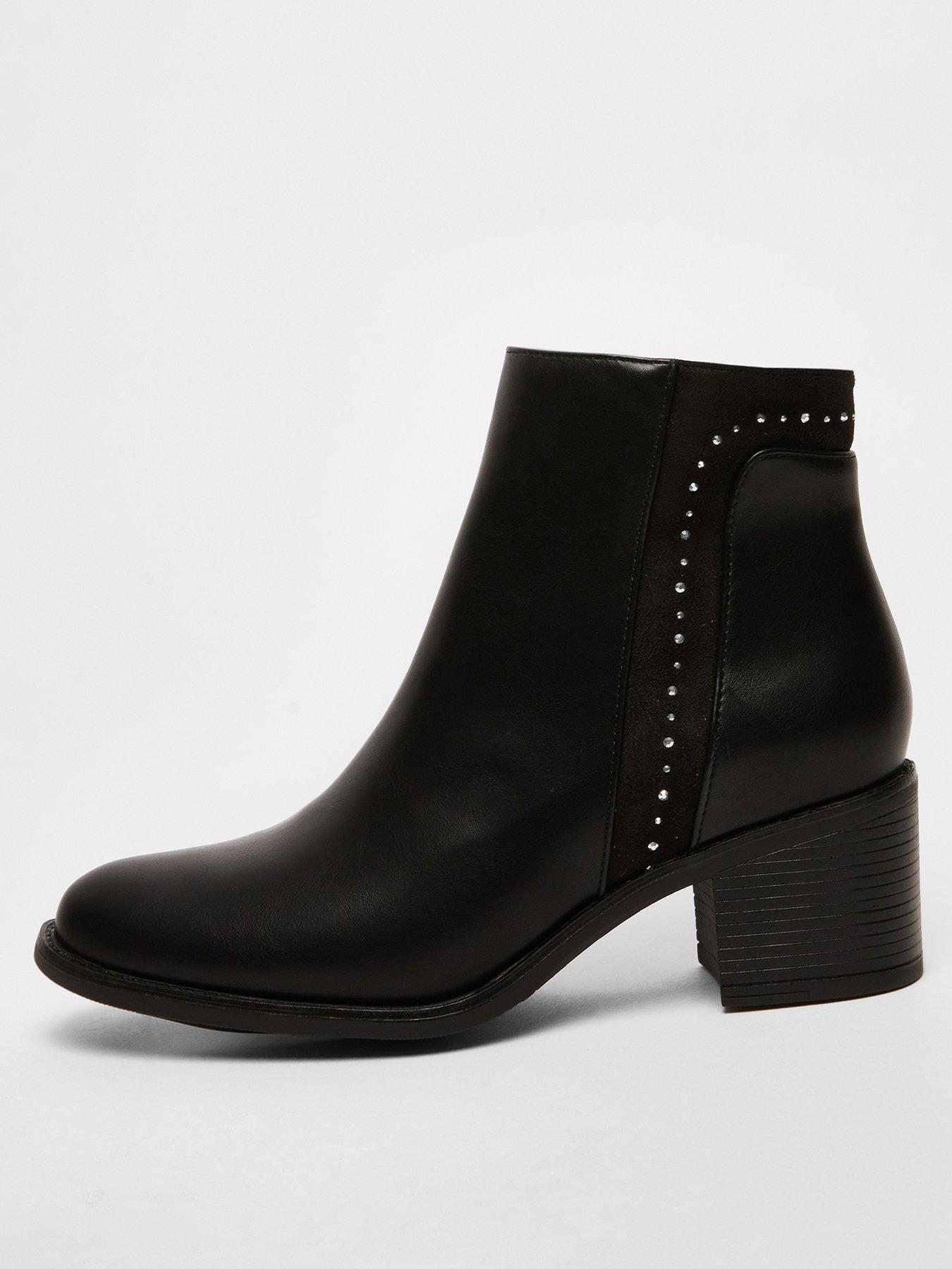 Clarks dancer sky leather ankle bootie deals