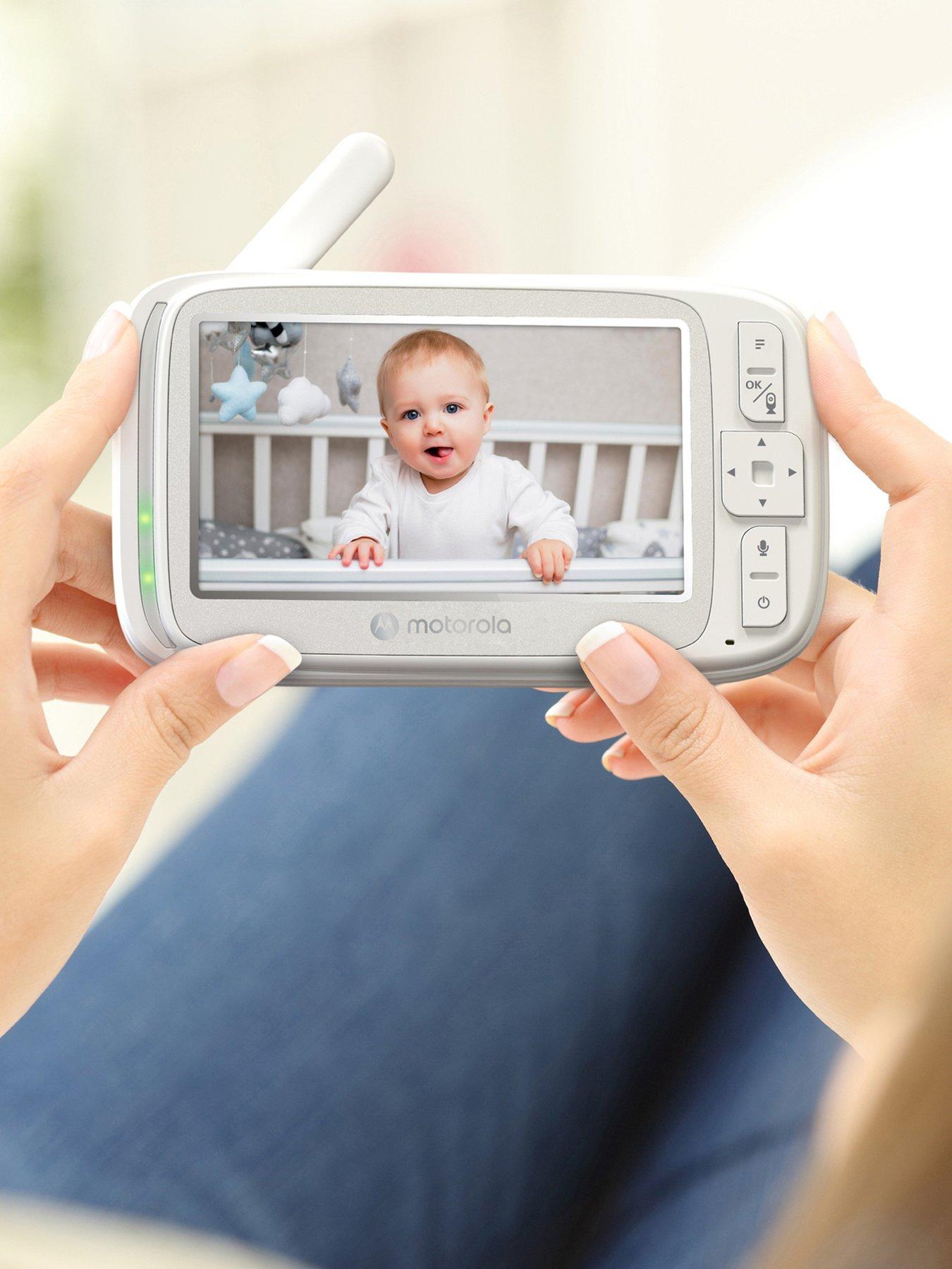  image of motorola-vm75-5-video-baby-monitor-with-remote-pan-amp-temperature-monitoring