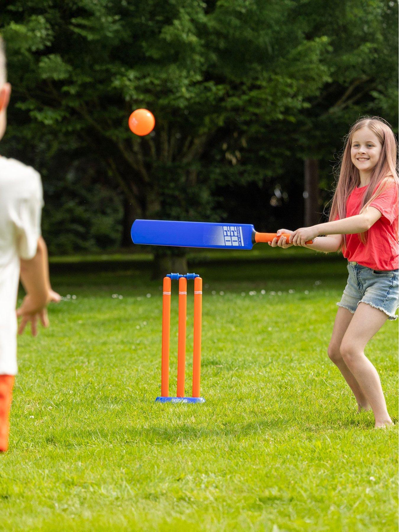 undefined Kids Cricket Complete Set, (Size 3)