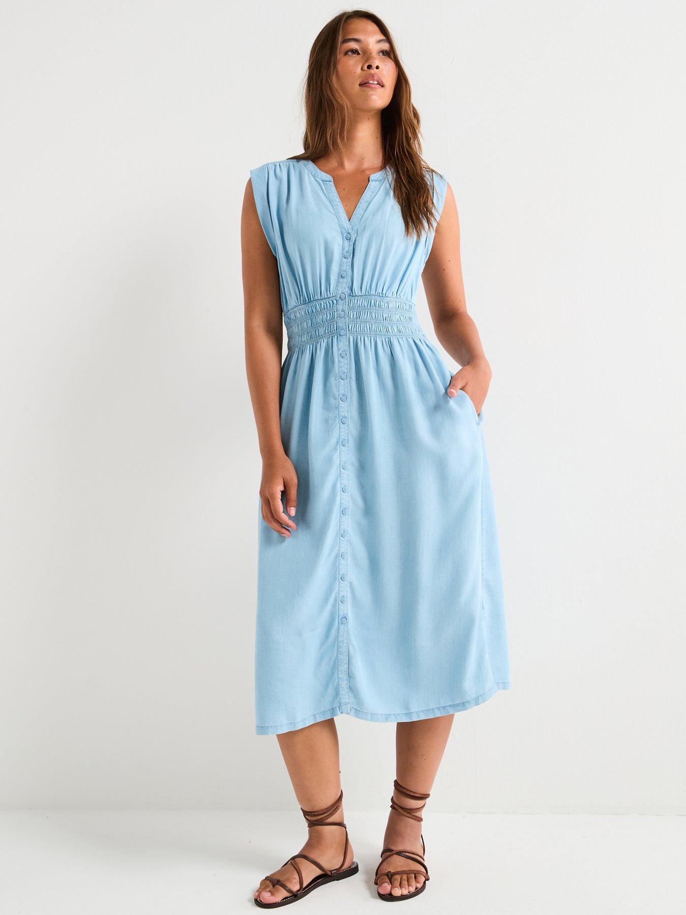 Image 3 of 4 of Levi's Bettina Dress - Da4et Cloud 9.5 Indigo Tencel