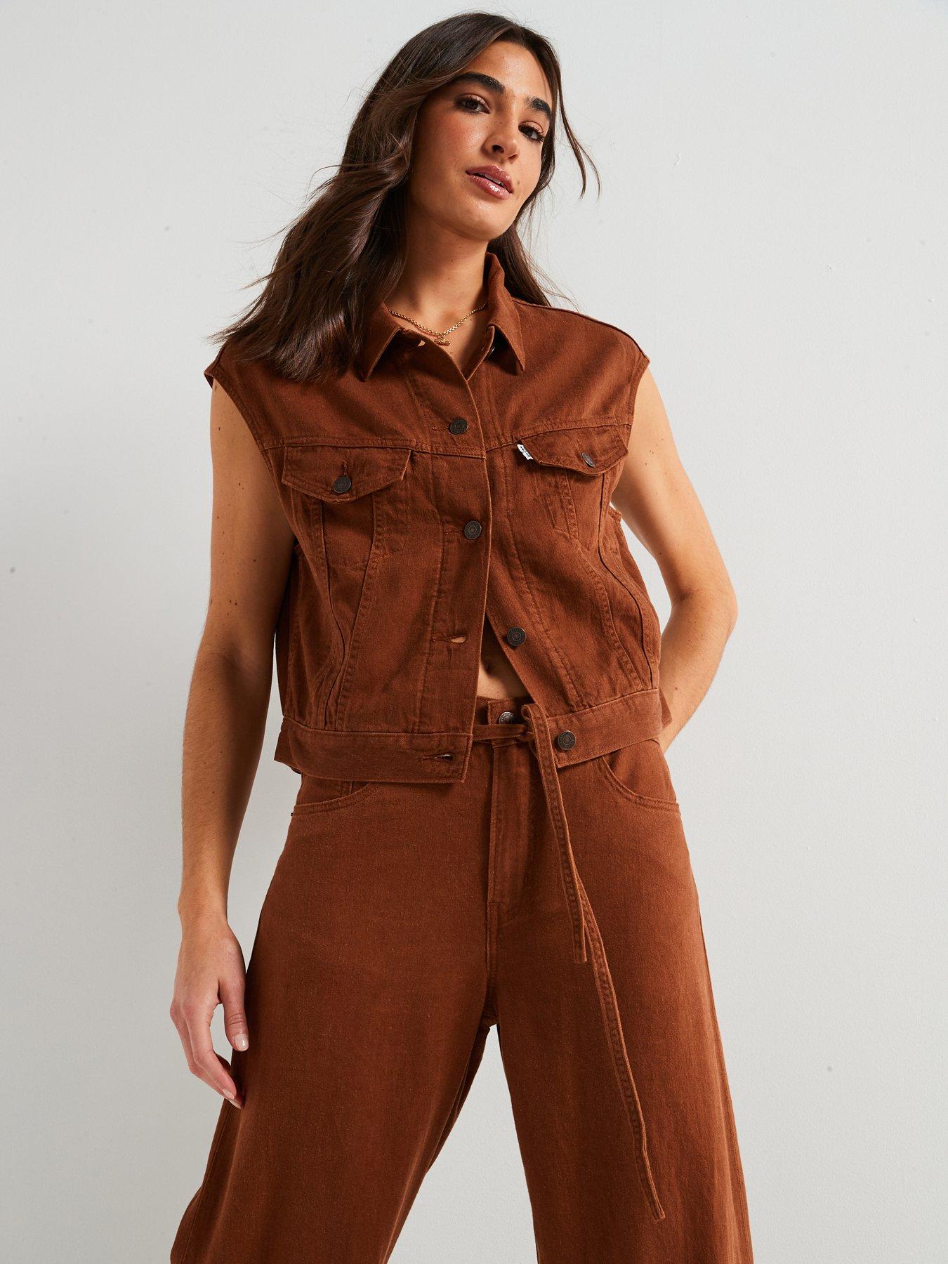  image of levis-shrunken-90s-linen-denim-vest-white