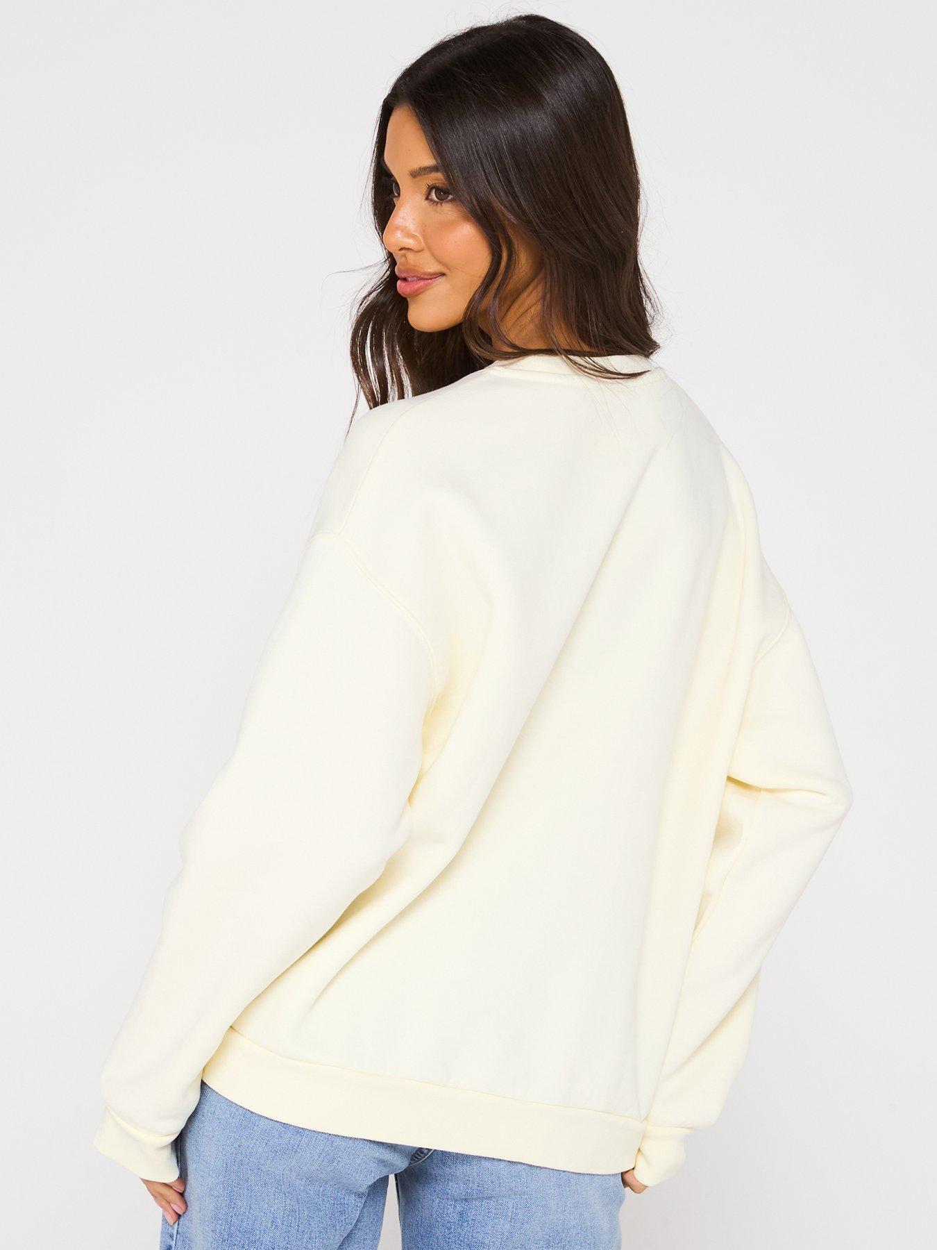  image of levis-graphic-salinas-crew-stay-fresh-photo-pri-beige