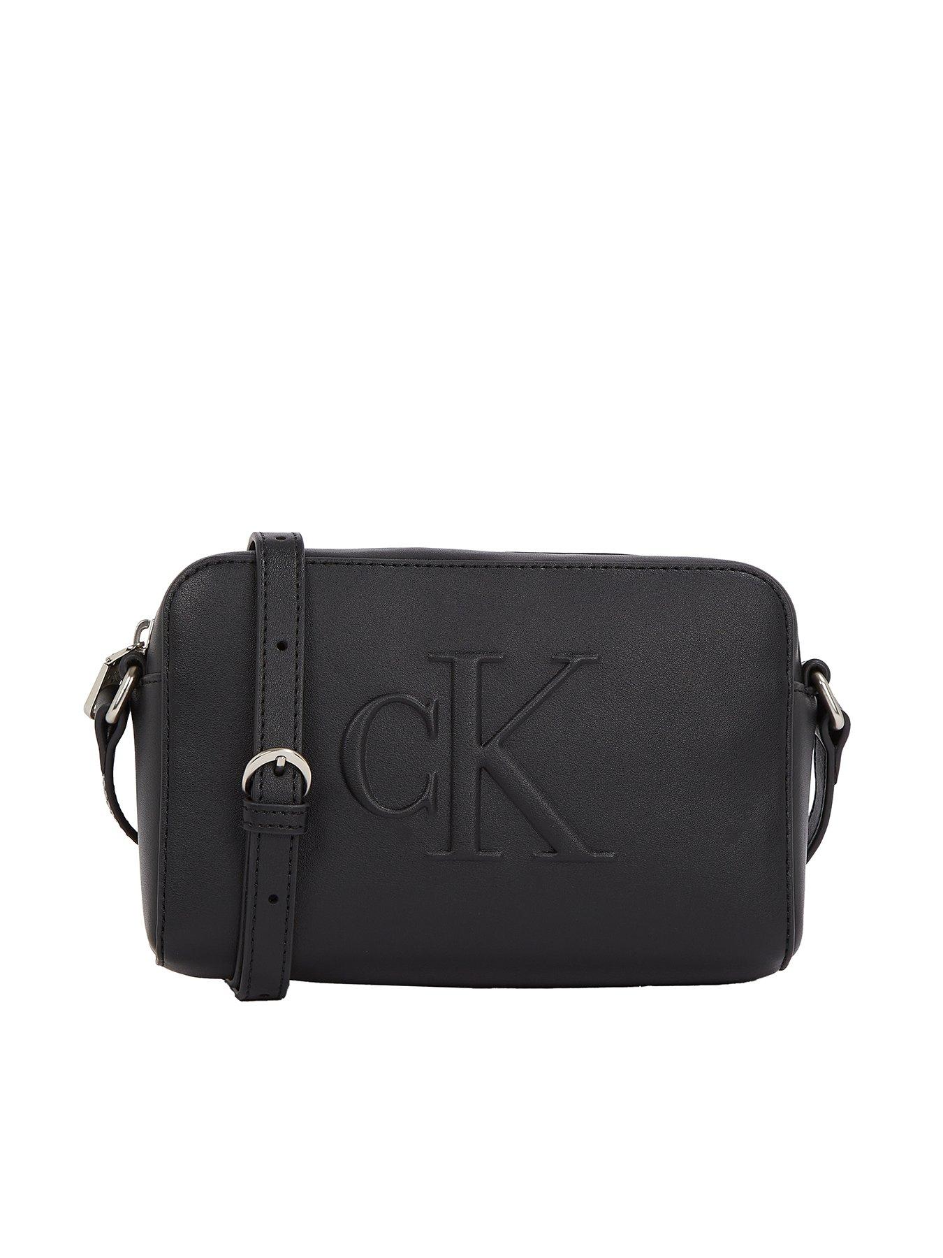 calvin-klein-jeans-sculpted-camera-bag-black