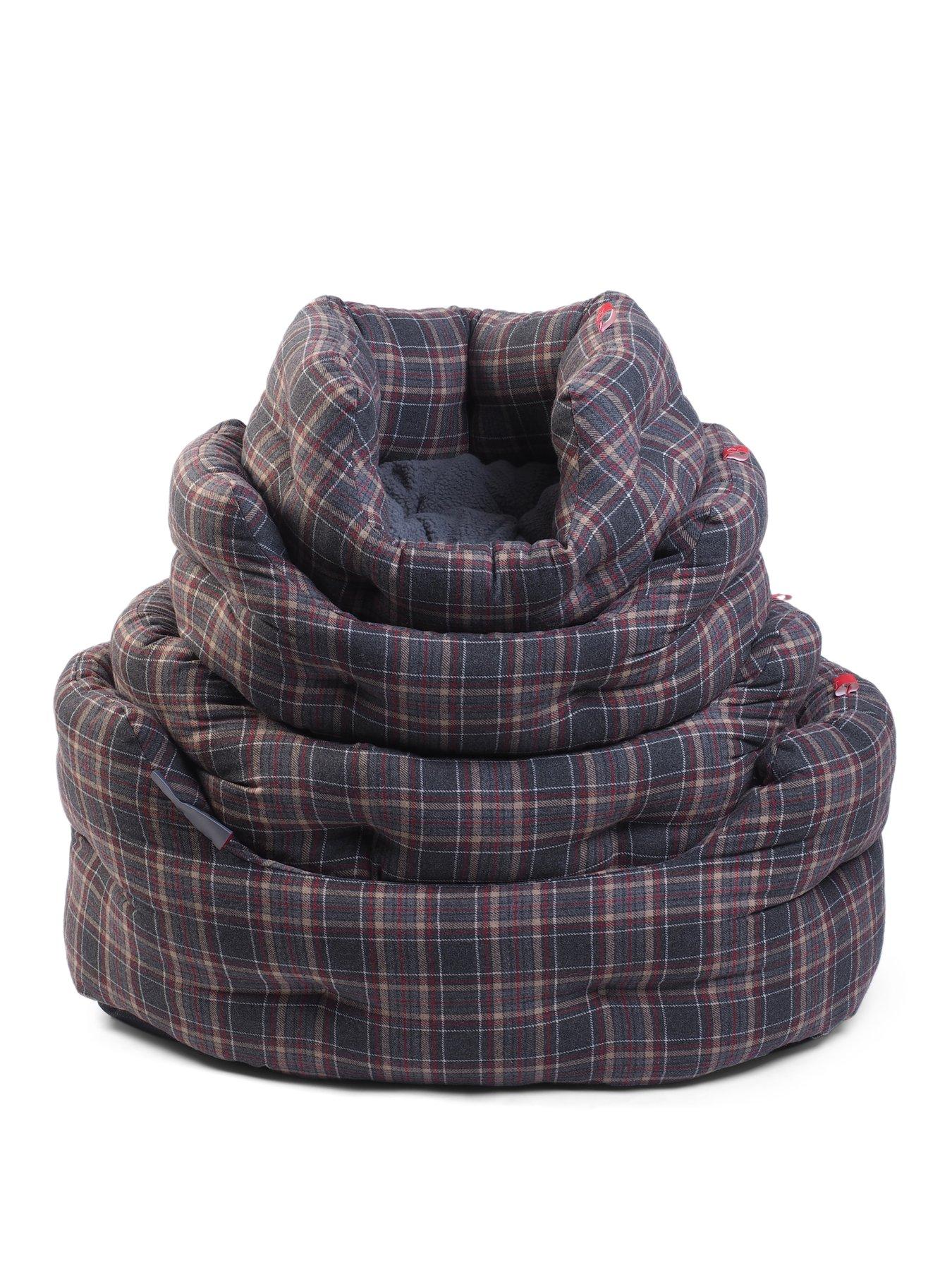  image of zoon-plaid-oval-bed