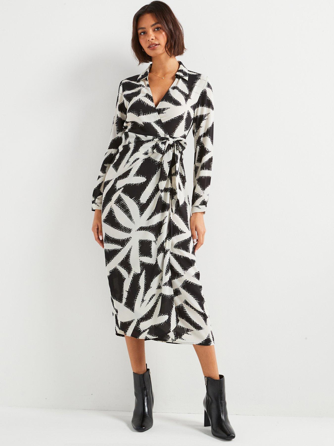 undefined Marie Long Sleeve Fitted Wrap Dress - Black