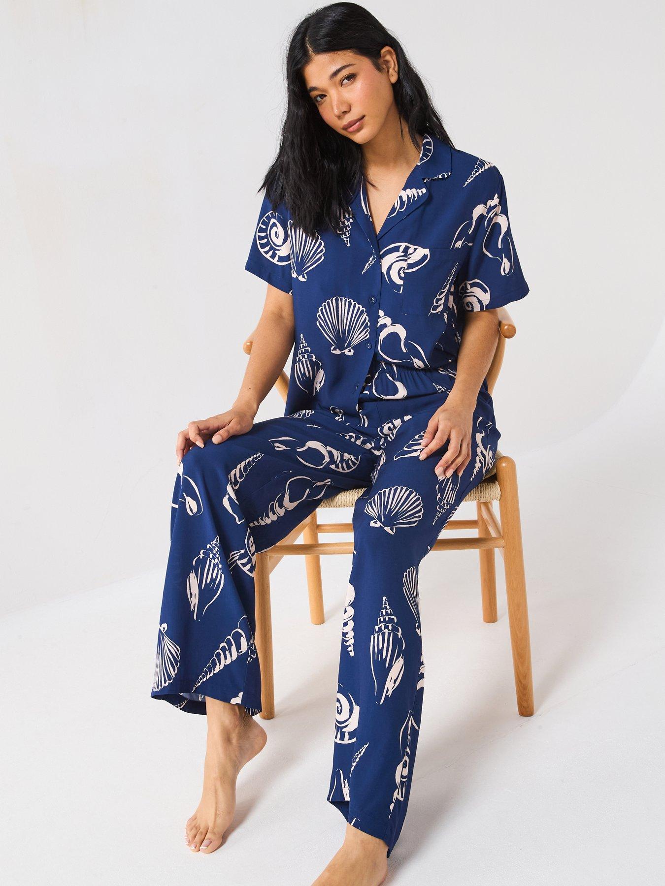 Image 4 of 4 of V by Very Short Sleeve Shell Print Cotton Revere Pyjama Set - Multi