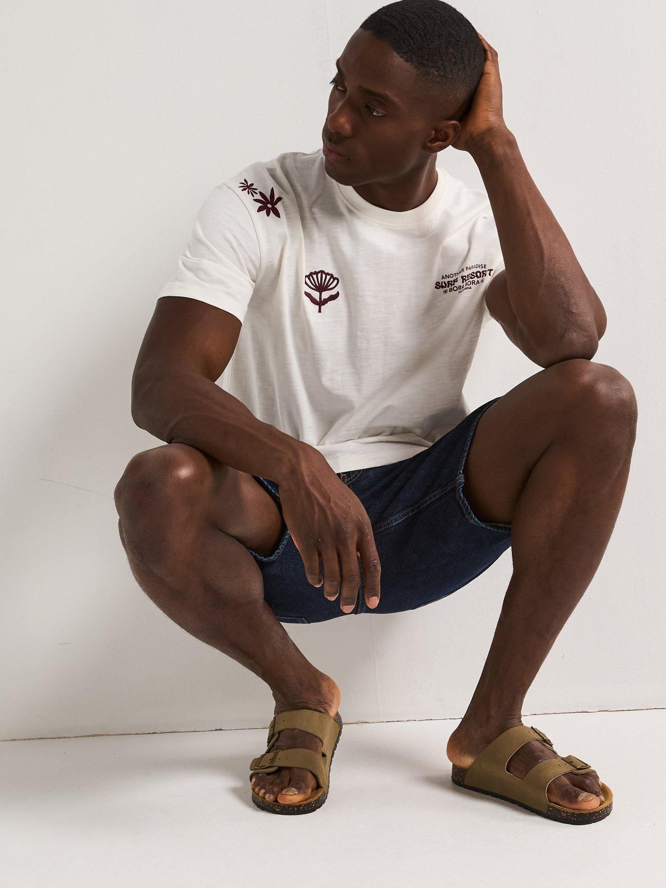 Image 4 of 6 of Very Man Relaxed Fit Left Chest Print T-Shirt - Ecru
