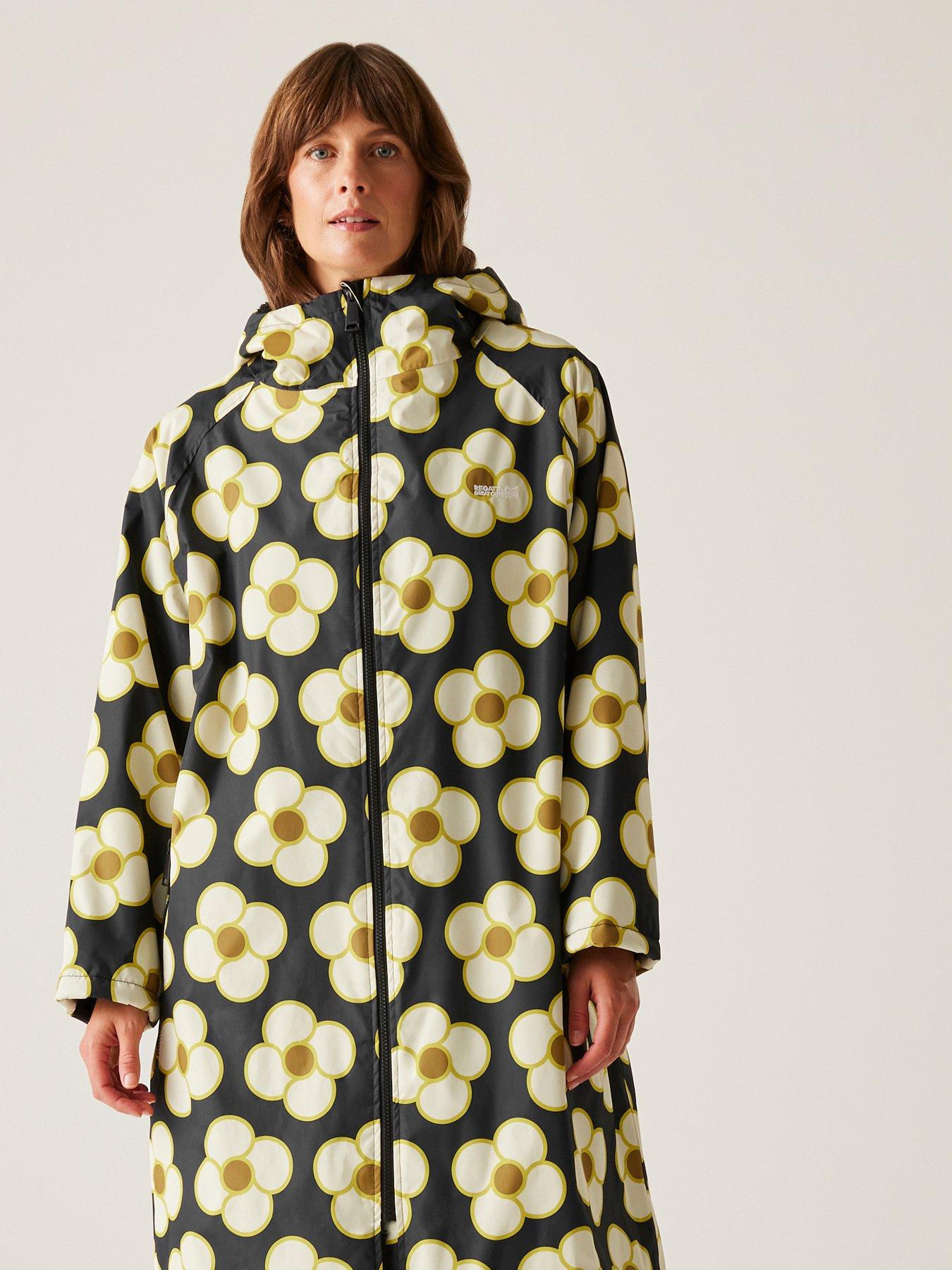 undefined Womens Orla Waterproof Changing Robe - Yellow