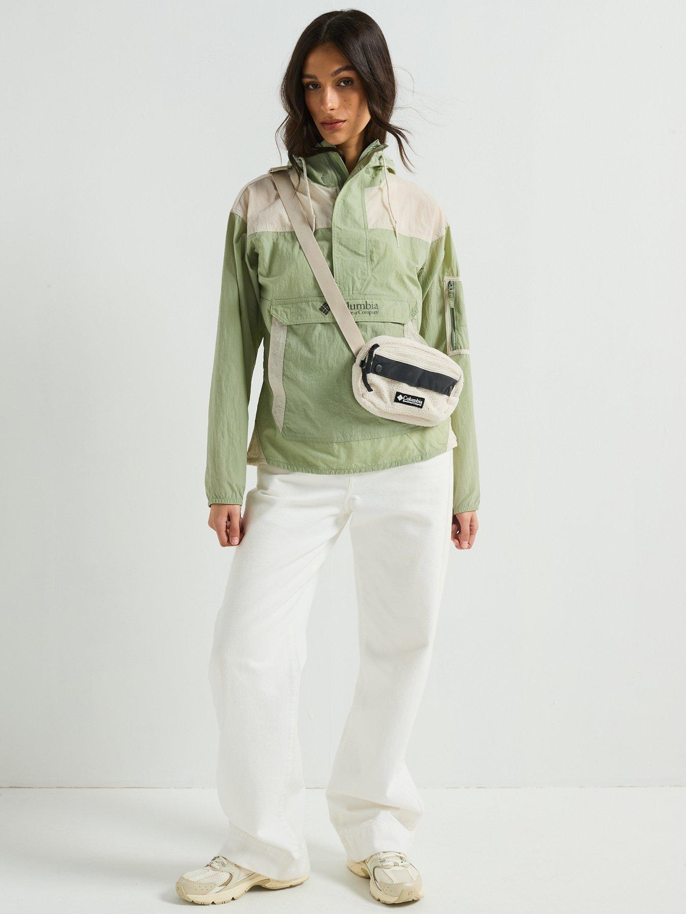  image of columbia-womens-challenger-2-windbreaker-green