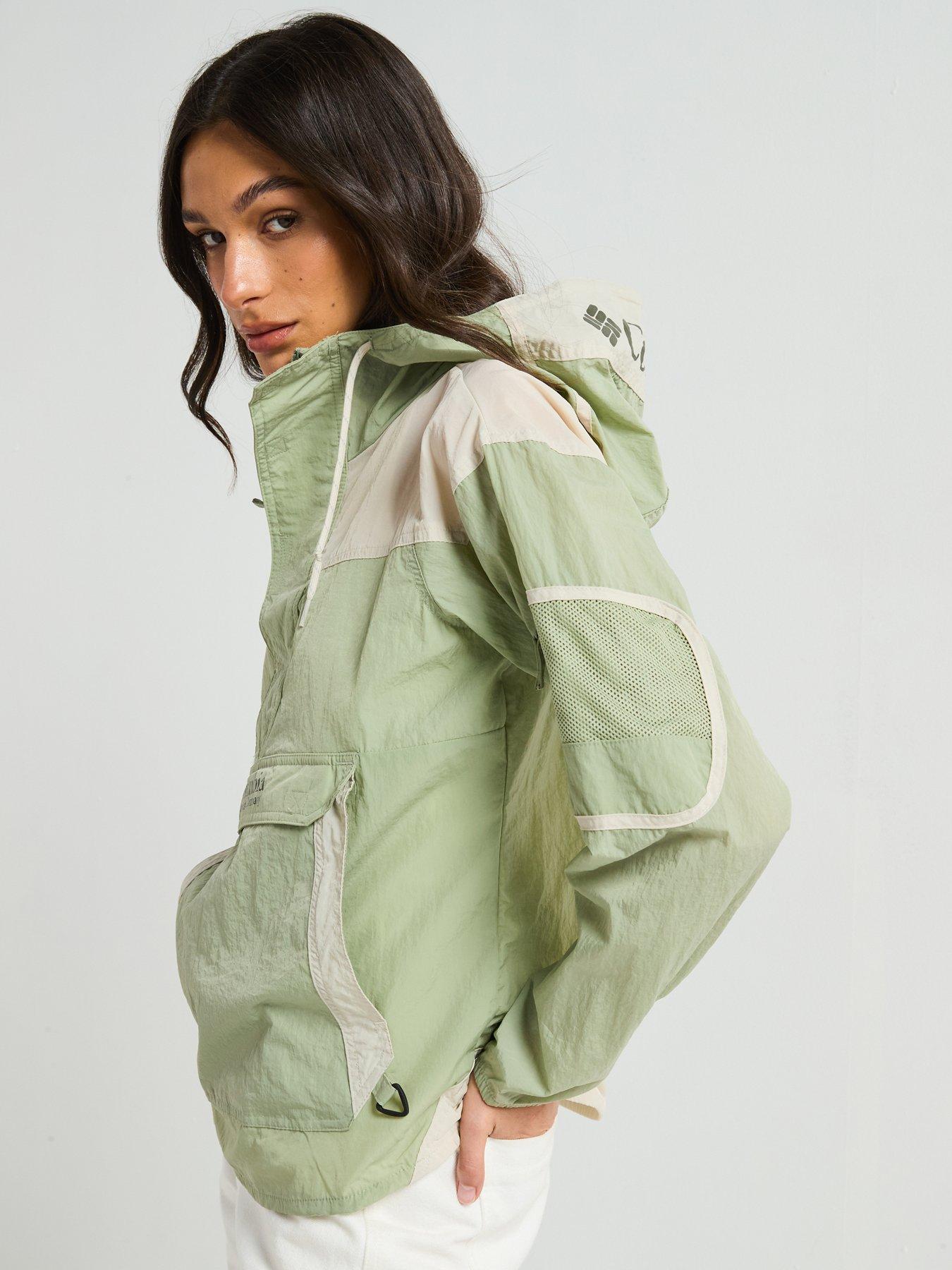  image of columbia-womens-challenger-2-windbreaker-green
