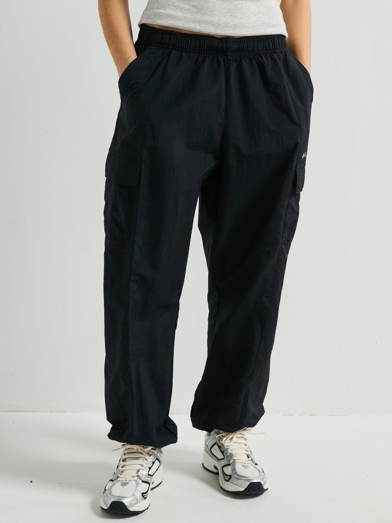 undefined Women's Sandier Parachute Pant - Black