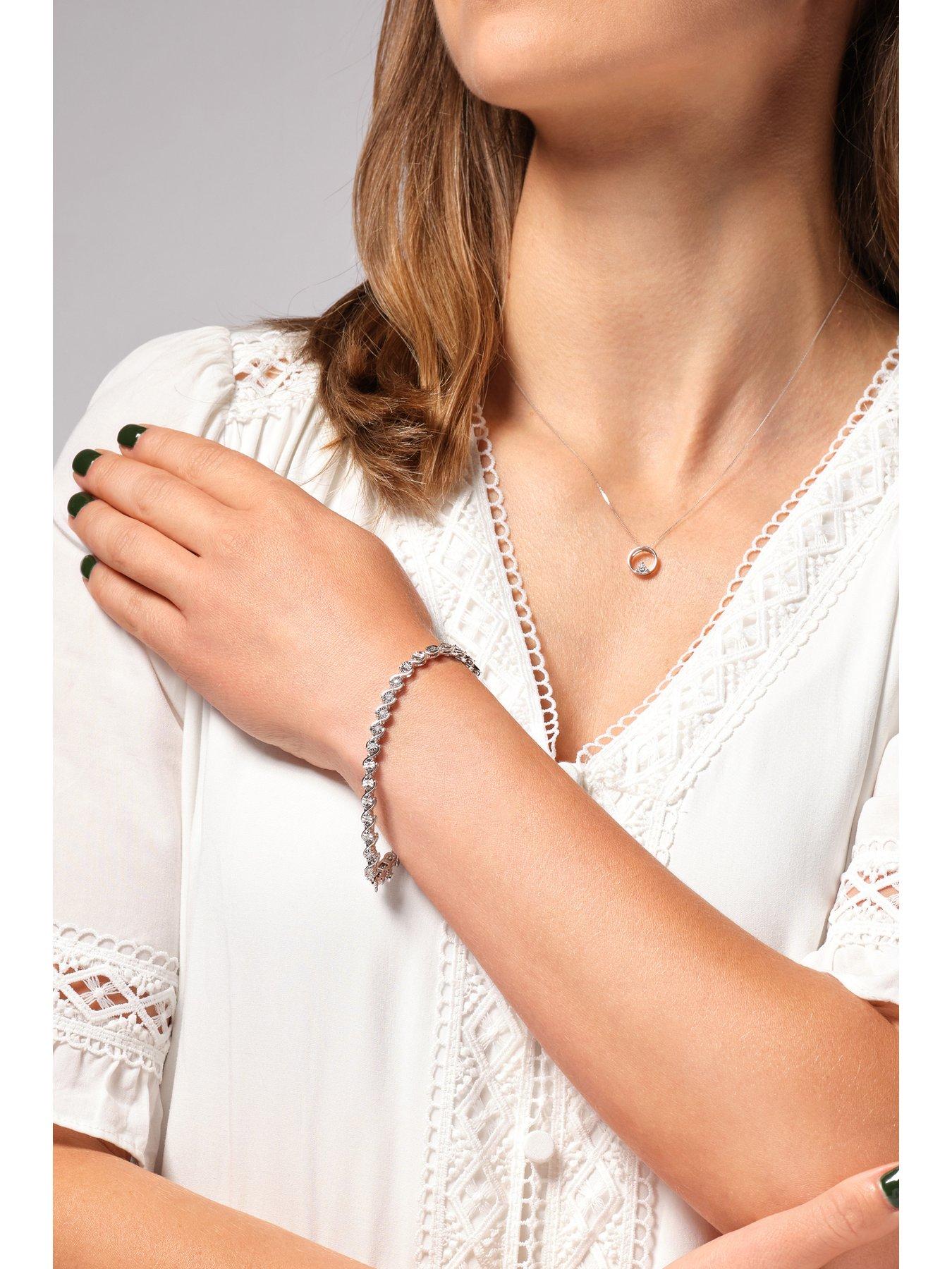  image of love-diamond-9ct-white-gold-010ct-diamond-circle-pendant-necklace