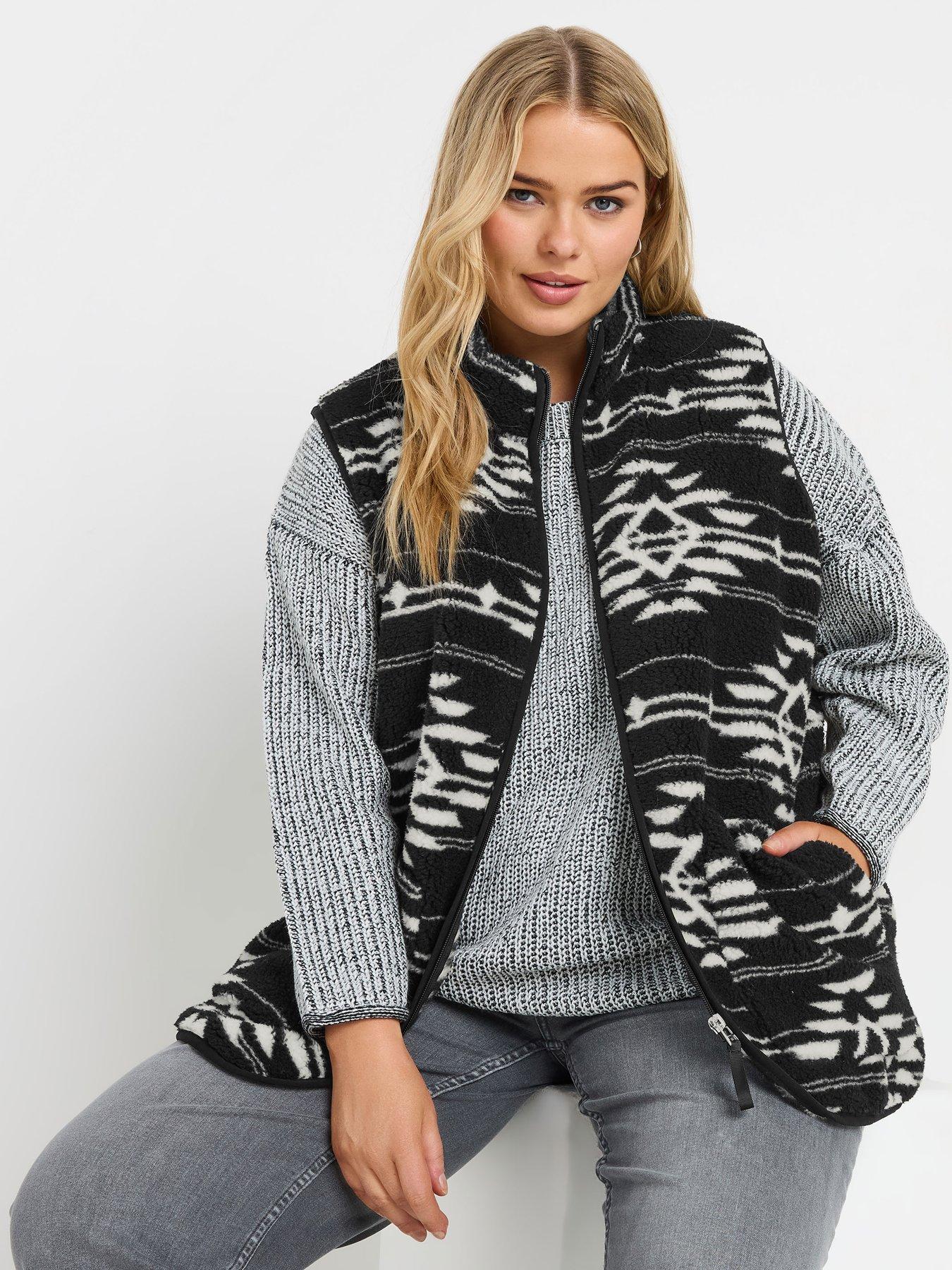 undefined Curve Borg Gilet - Black