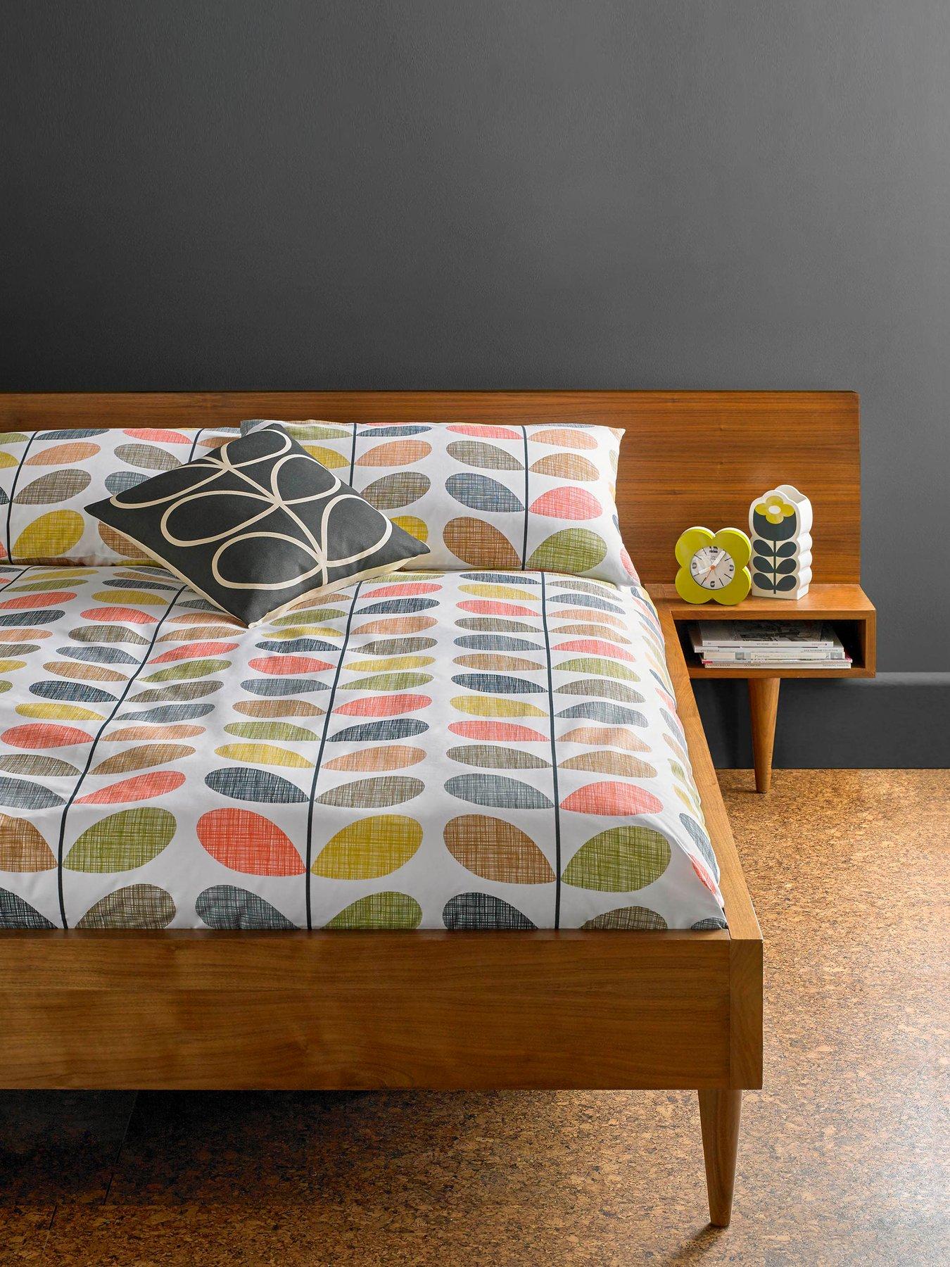 front image of orla-kiely-scribble-stem-100-cotton-duvet-cover
