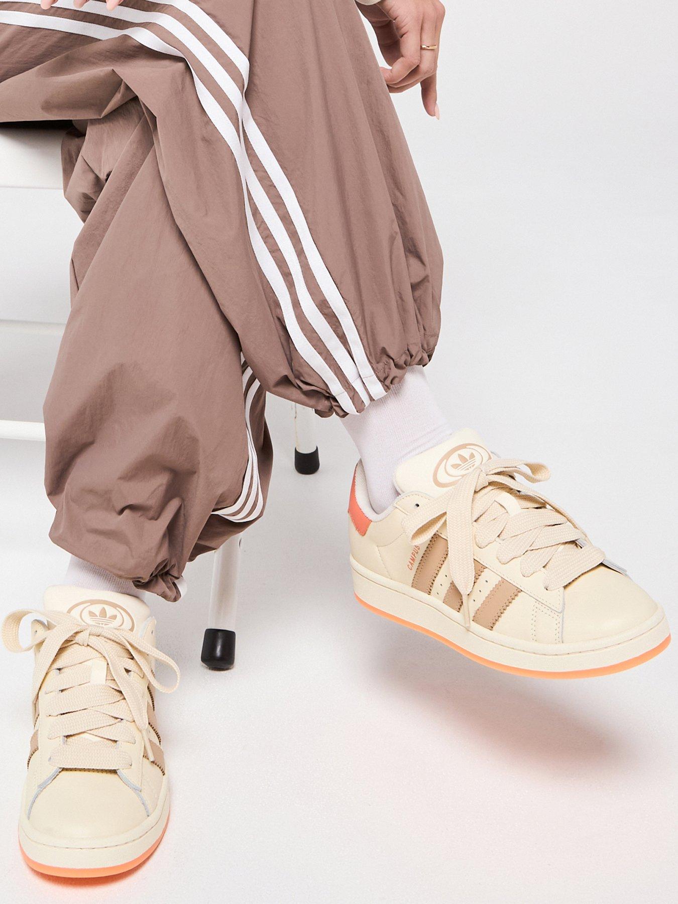 adidas-originals-womens-campus-00s-trainers-white