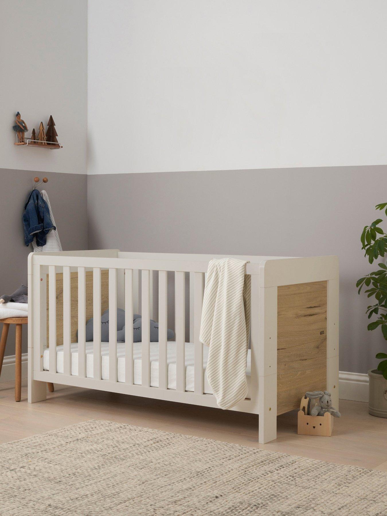 Tutti Bambini Alba Mini Cot Bed - White Sand / Distressed Oak