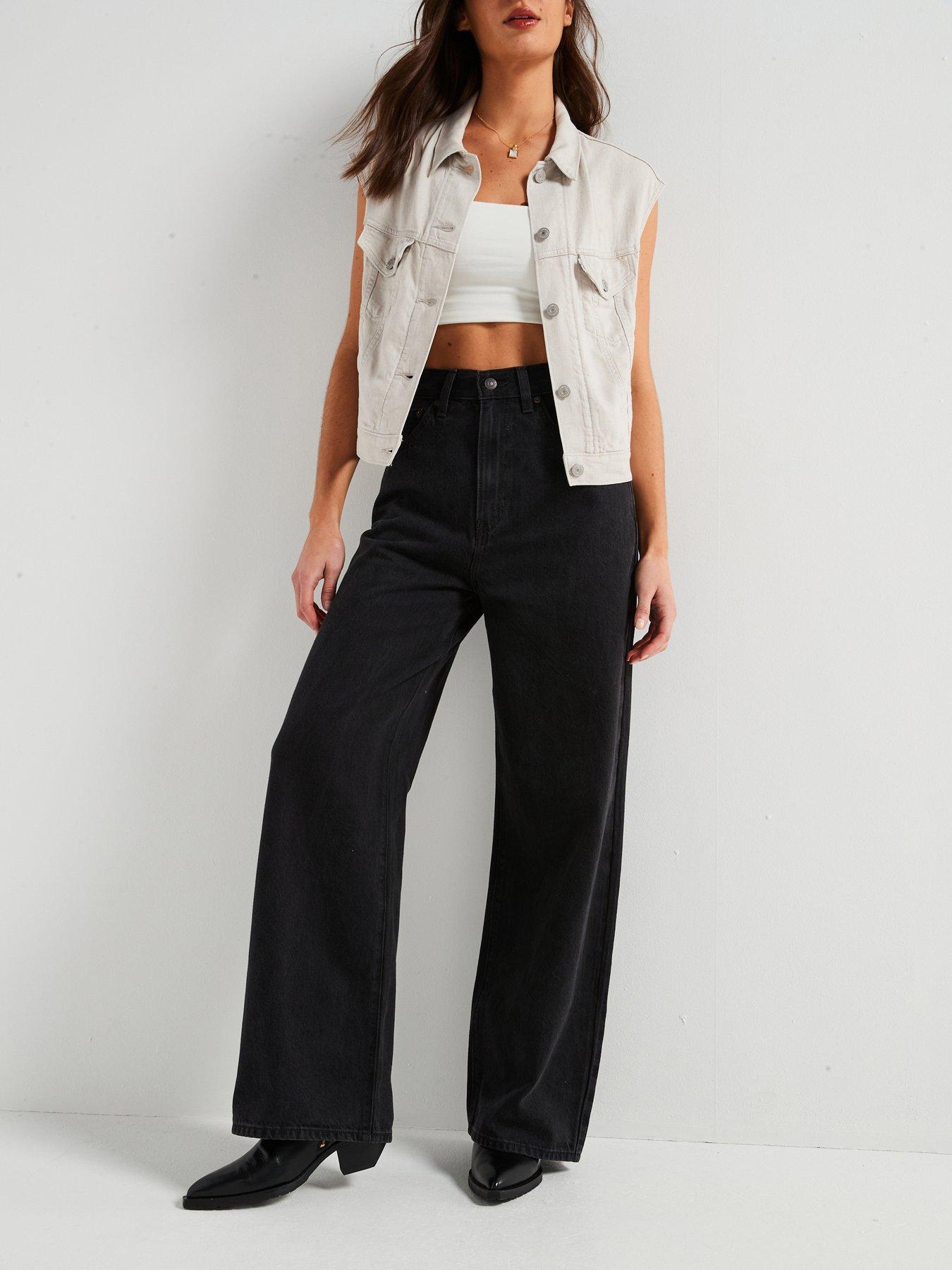 Image 1 of 6 of Levi's Cinch Baggy Jeans - Capturing Moments&nbsp;- Black