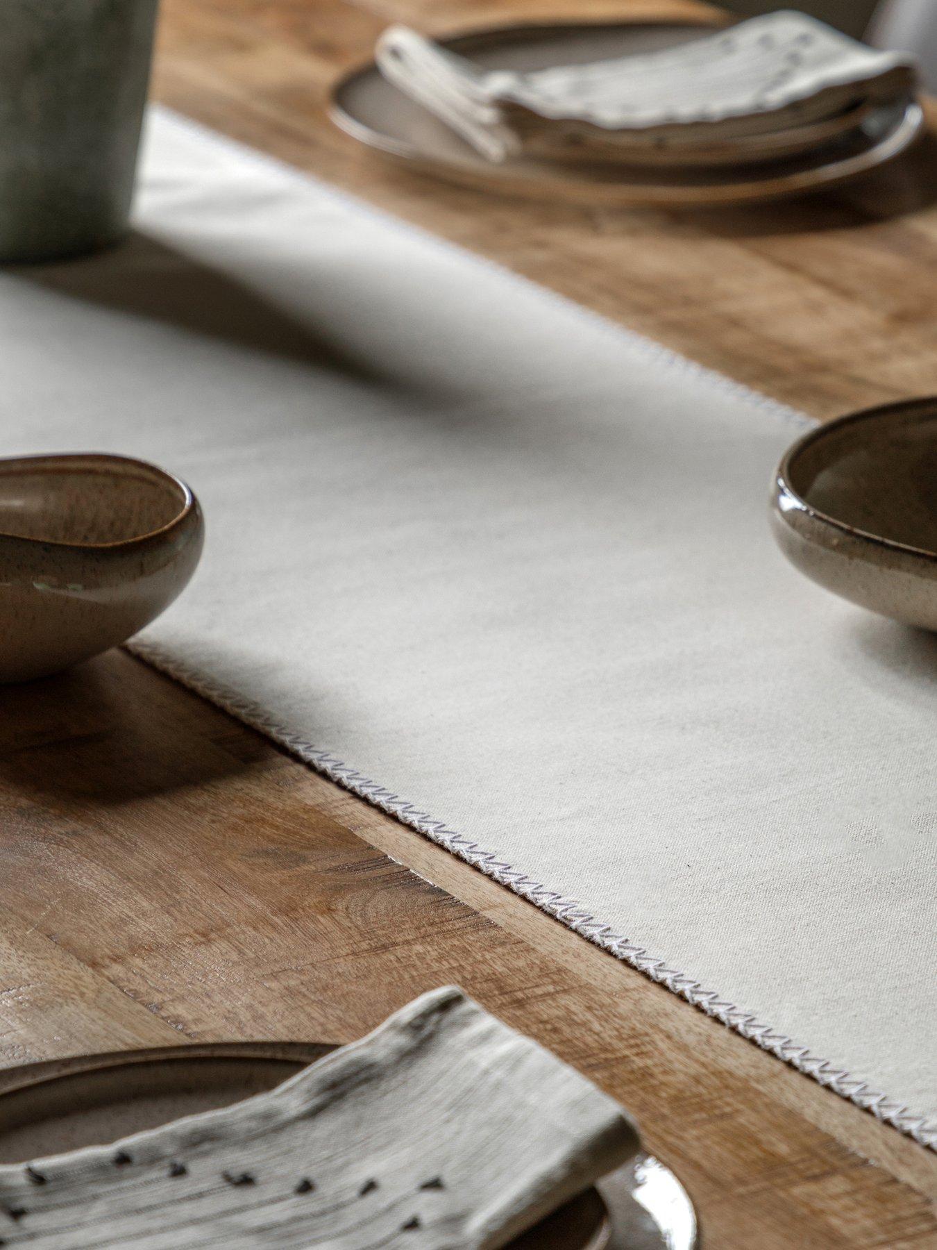 gallery-linen-effect-table-runner--nbspcream