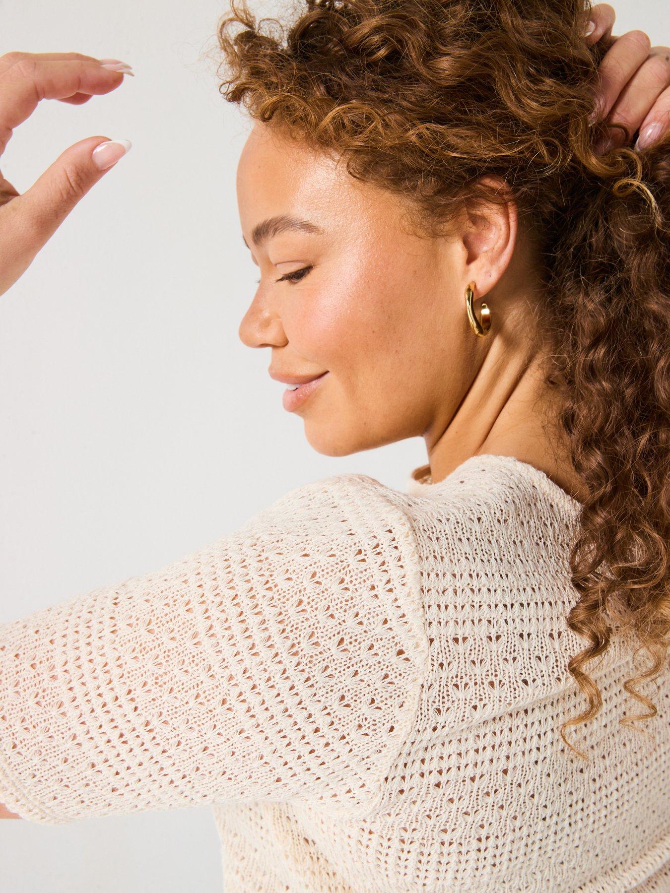  image of v-by-very-curve-fringe-detail-crochet-short-sleeve-top-cream