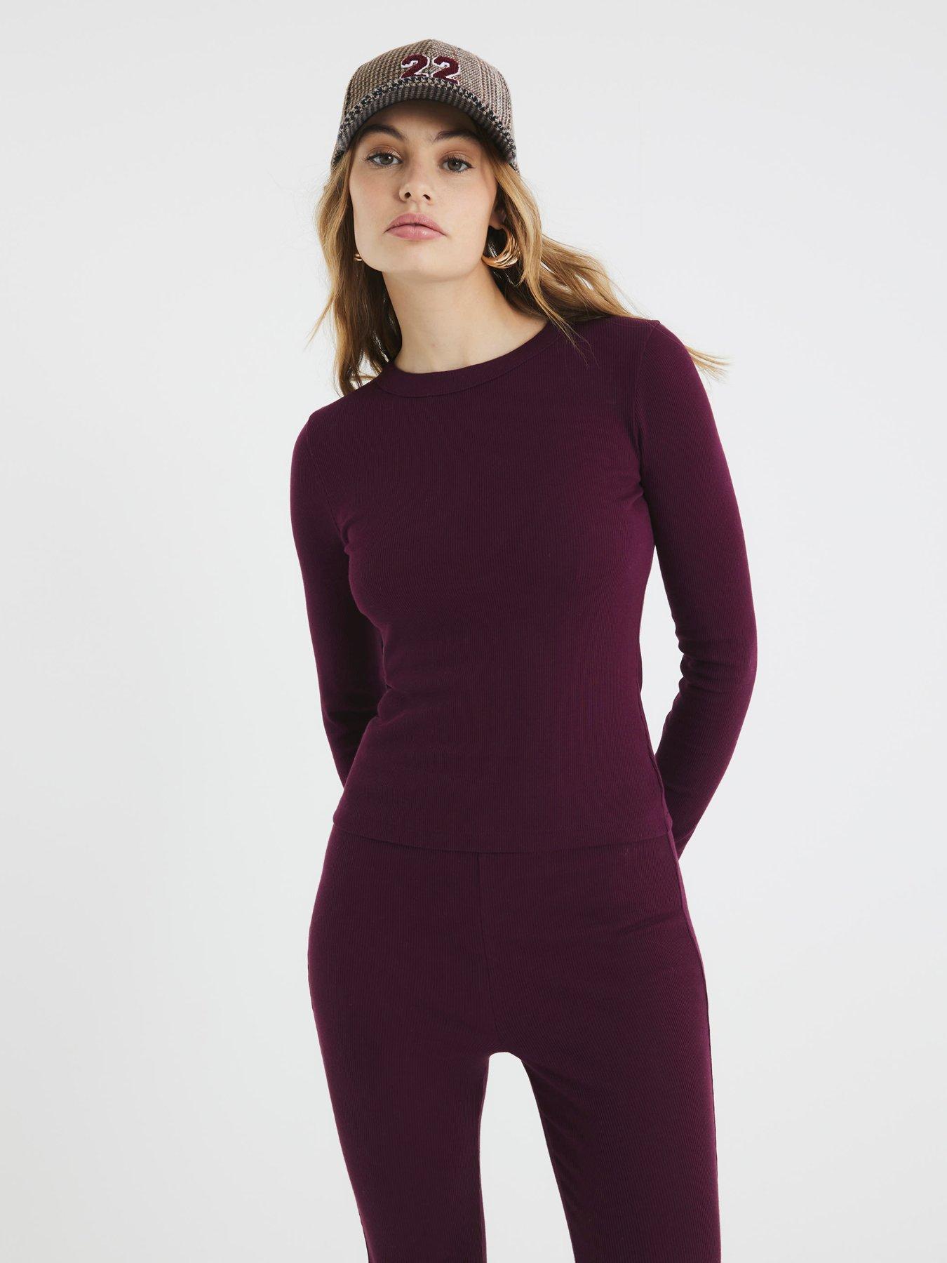 undefined Fitted Long Sleeve T-Shirt - Red