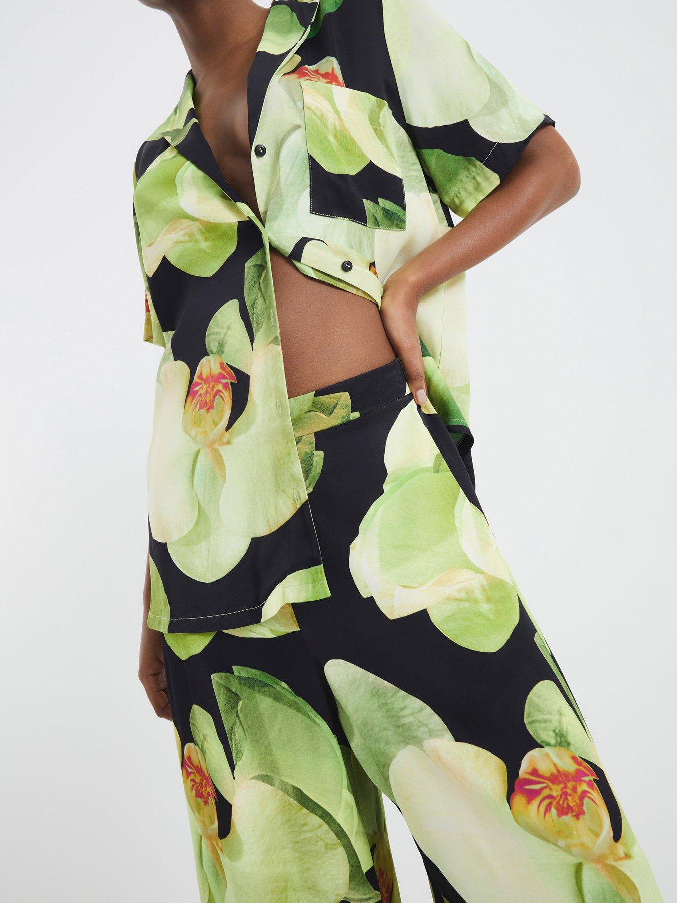 undefined Crinkle Floral Satin Shirt - Black