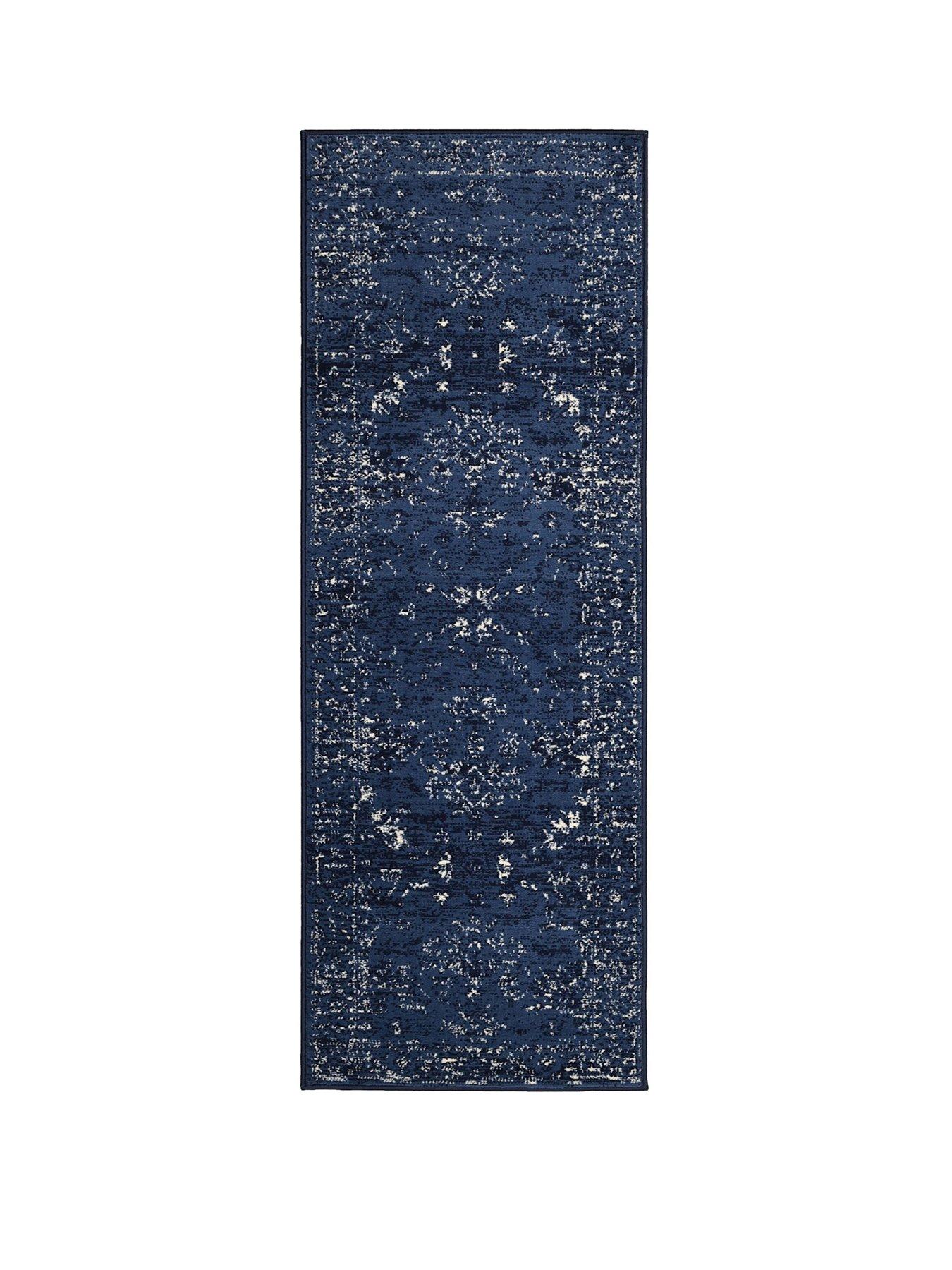 image of maestro-navy-runner