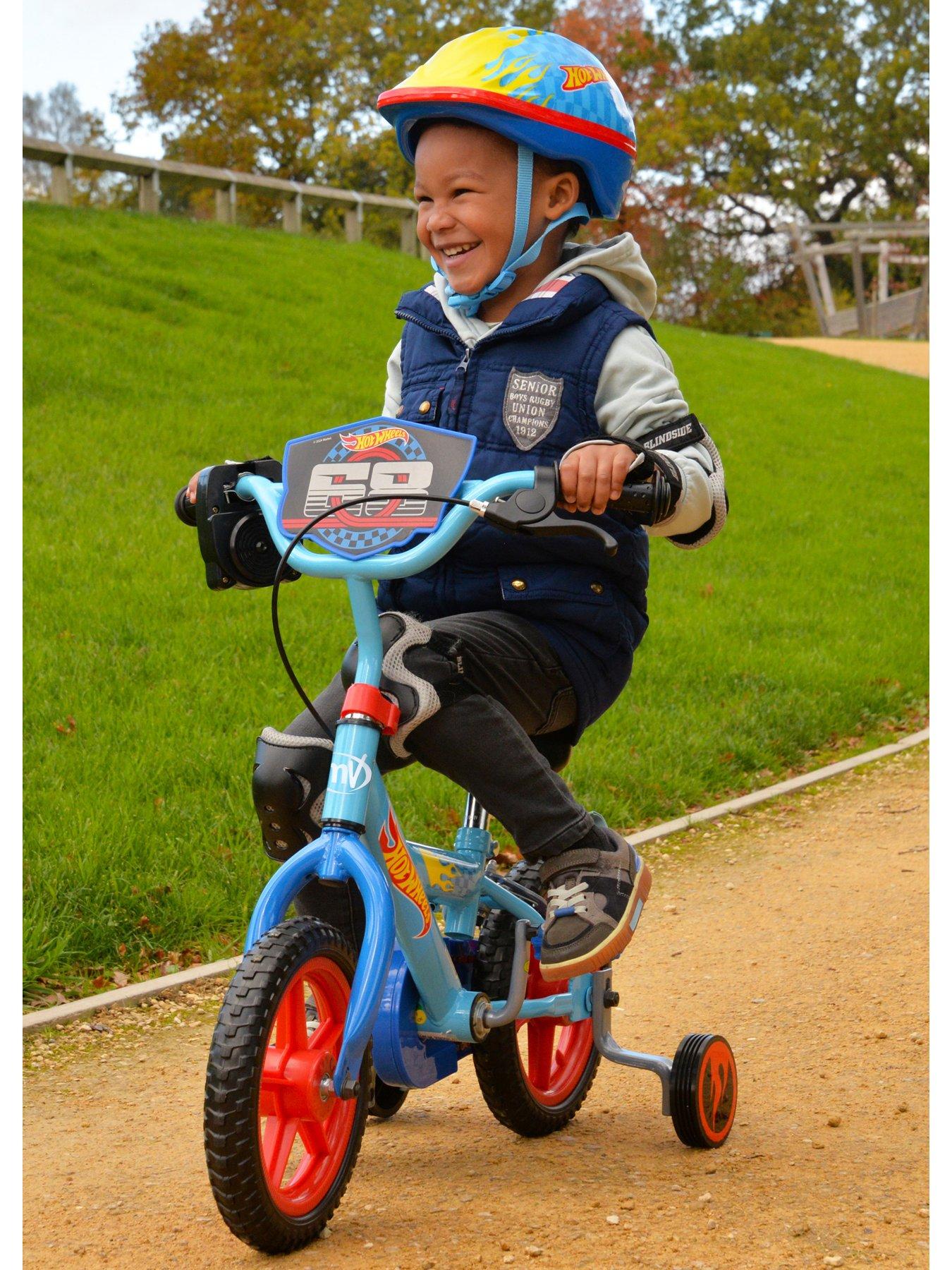 Image 2 of 7 of Hot Wheels 12" Bike - With Revver