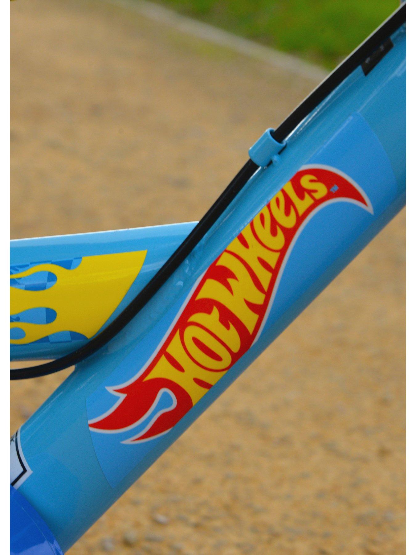 Image 5 of 7 of Hot Wheels 12" Bike - With Revver