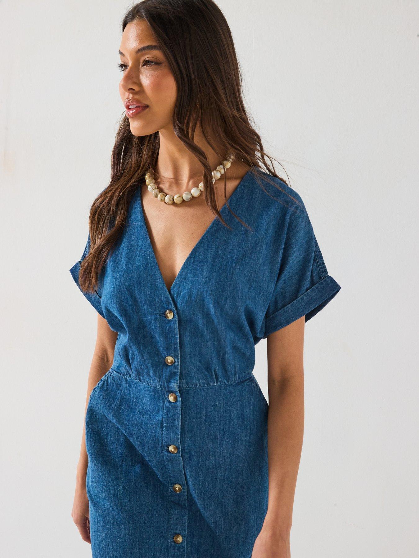 denim dress very V by Short Sleeve Midi - Dark Wash 28 Fashion Designers Reveal Color:WHISPER BLUE LowStock:43925746712627 Denim shirt dress Light wash denim long
