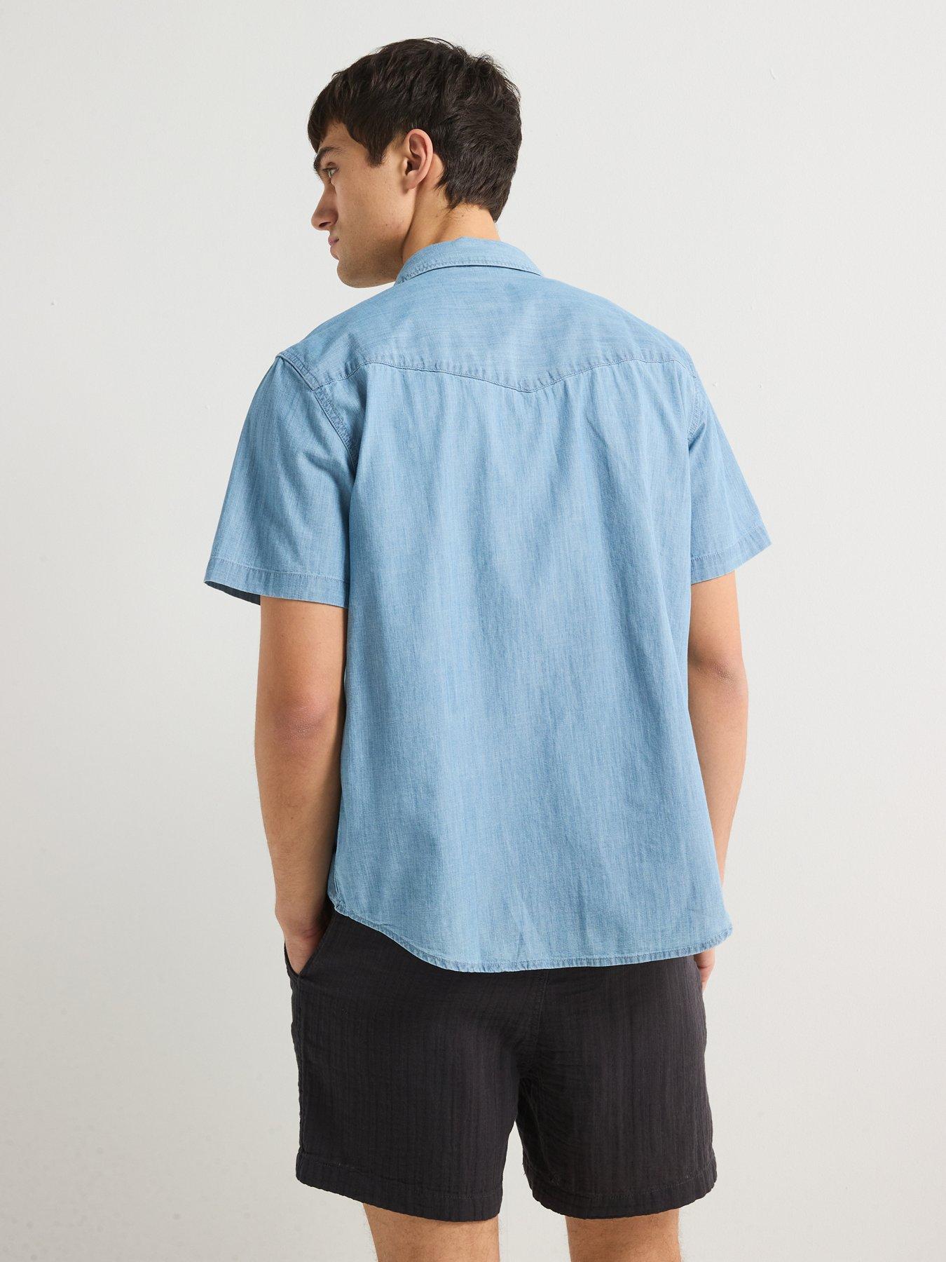 Image 2 of 6 of Levi's Relaxed Fit Short Sleeve Shirt- Blue