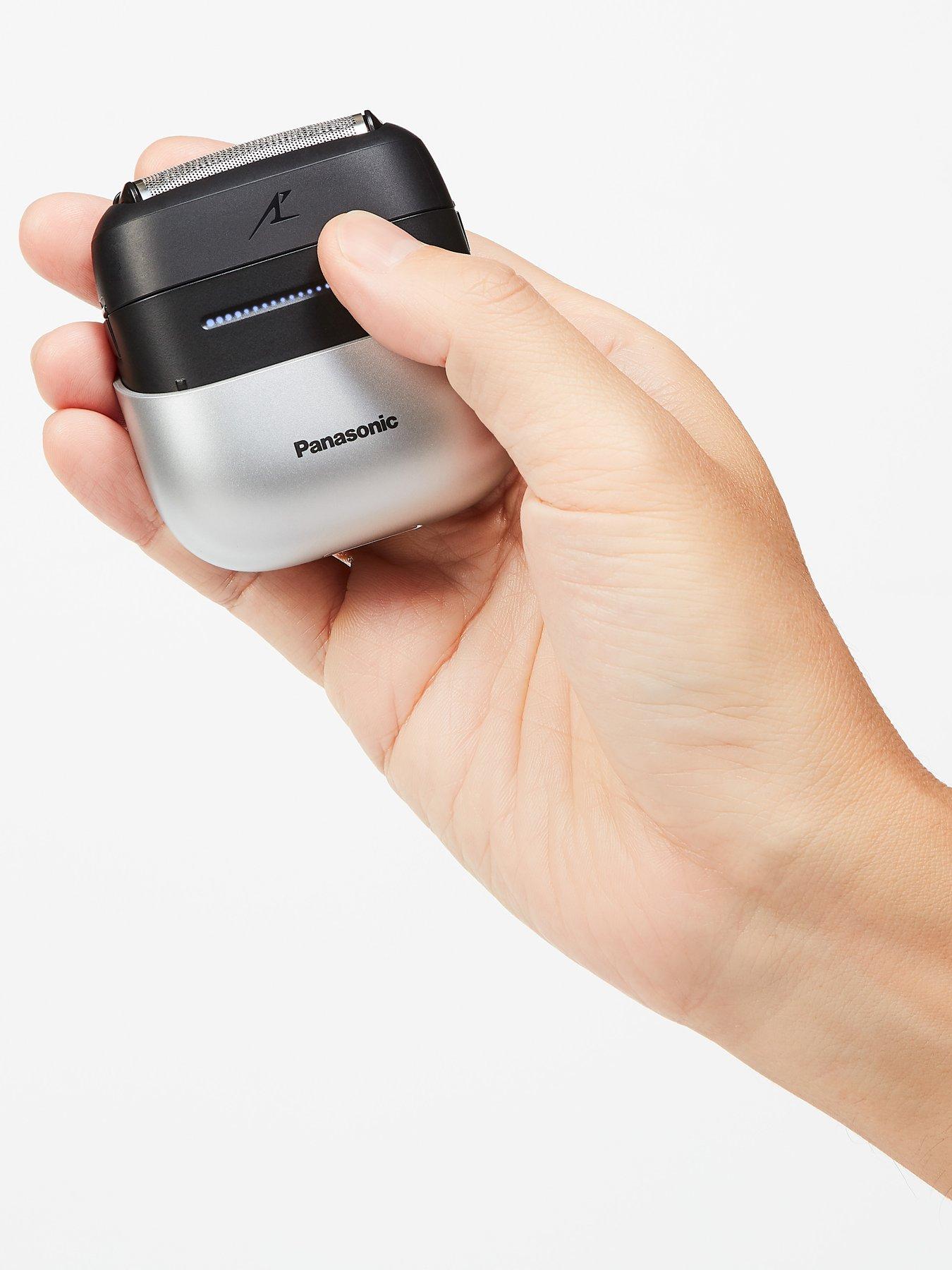  image of panasonic-es-cm3bks511-3-blade-palm-shaver