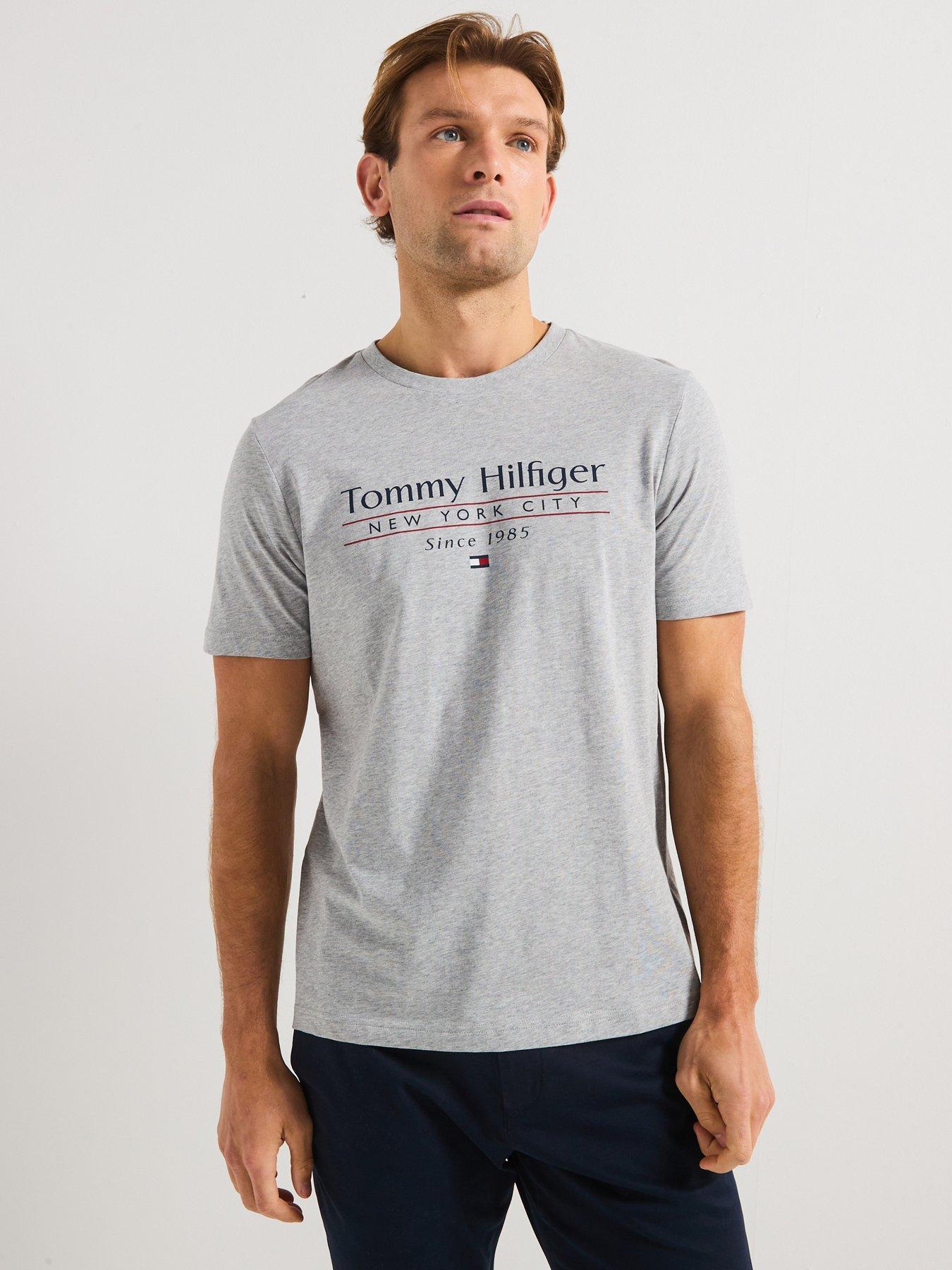 tommy-hilfiger-centre-stack-logo-t-shirt-light-grey