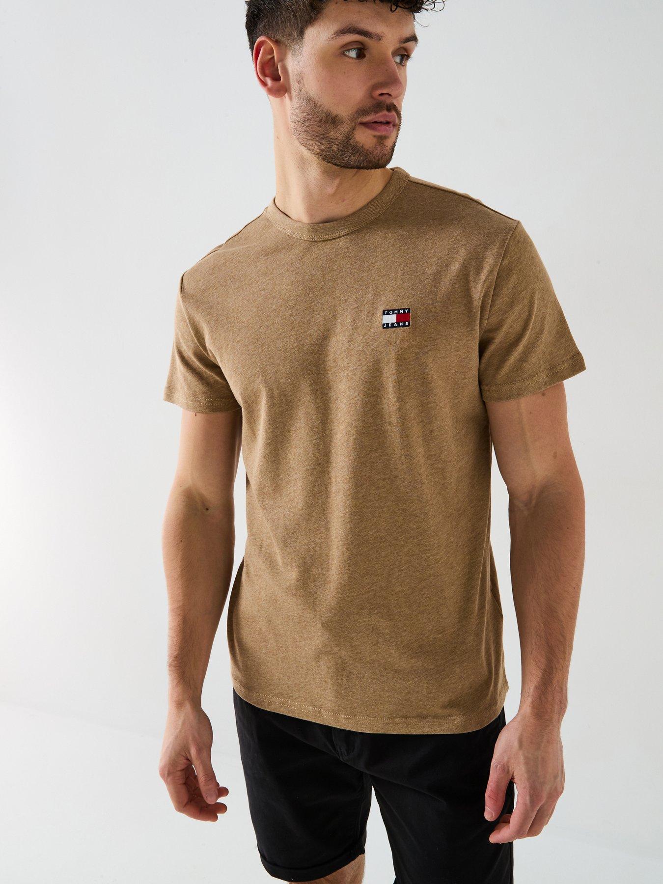 tommy-jeans-regular-fit-left-chest-badge-t-shirt-light-brown