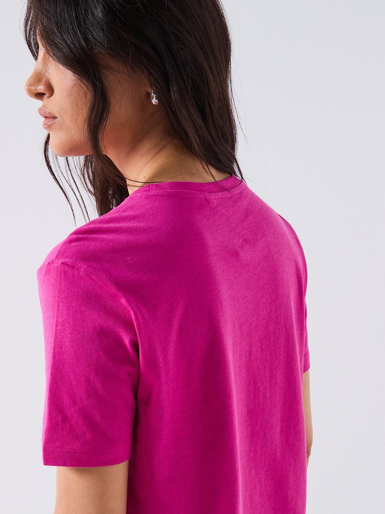 Image 6 of 6 of Everyday The Essential Crew Neck T-Shirt - Pink