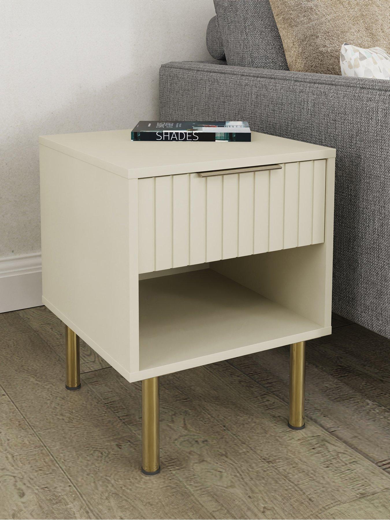 front image of gfw-nervata-lamp-table-fsc-certified
