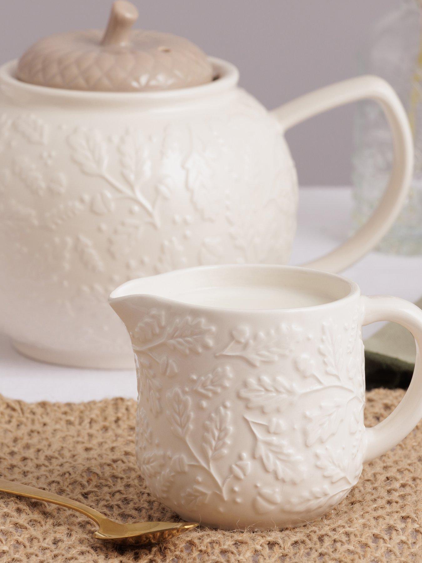 Image 3 of 4 of Price & Kensington Acorn 6 Cup Teapot