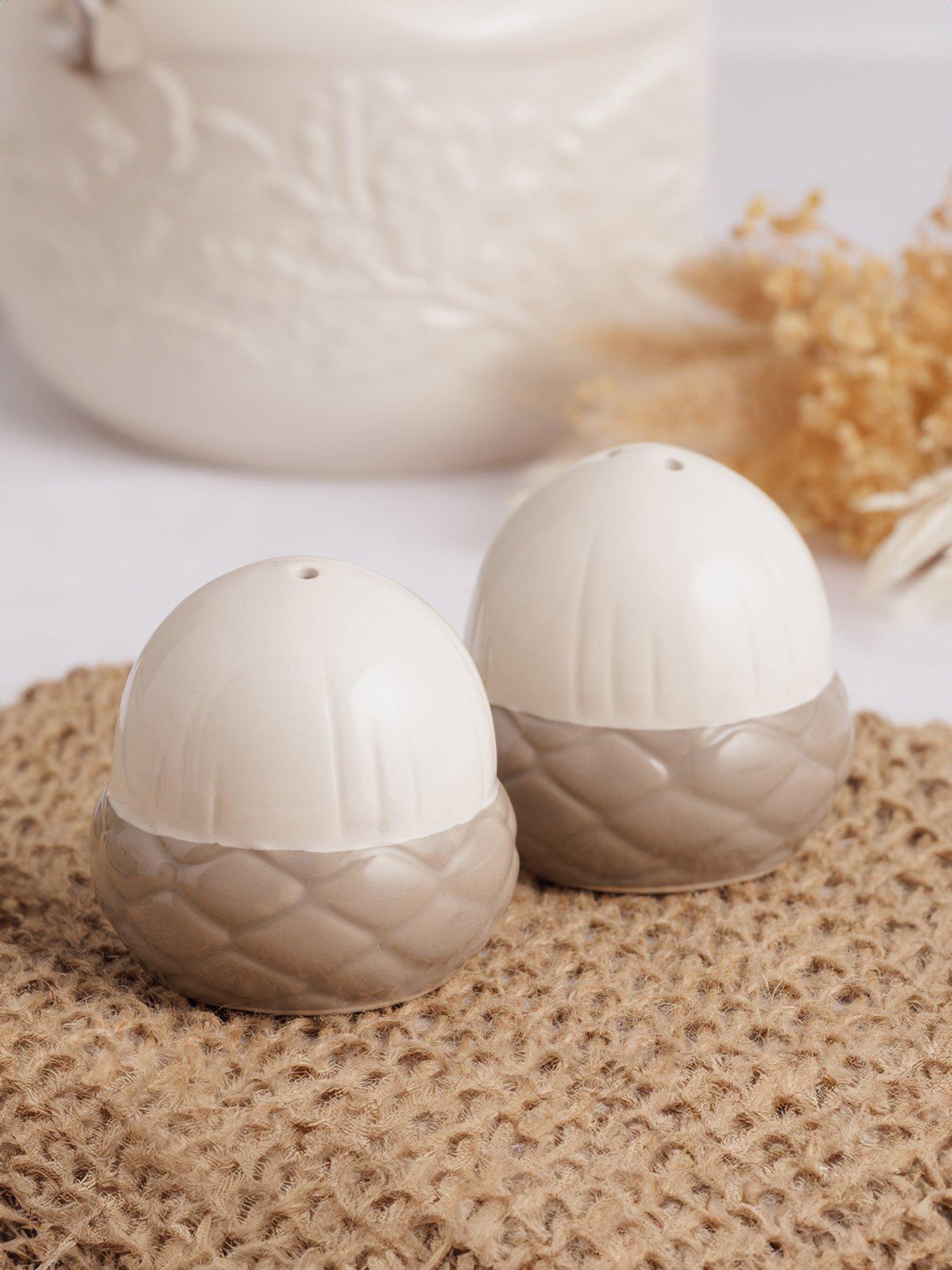 price-kensington-acorn-salt-pepper-set
