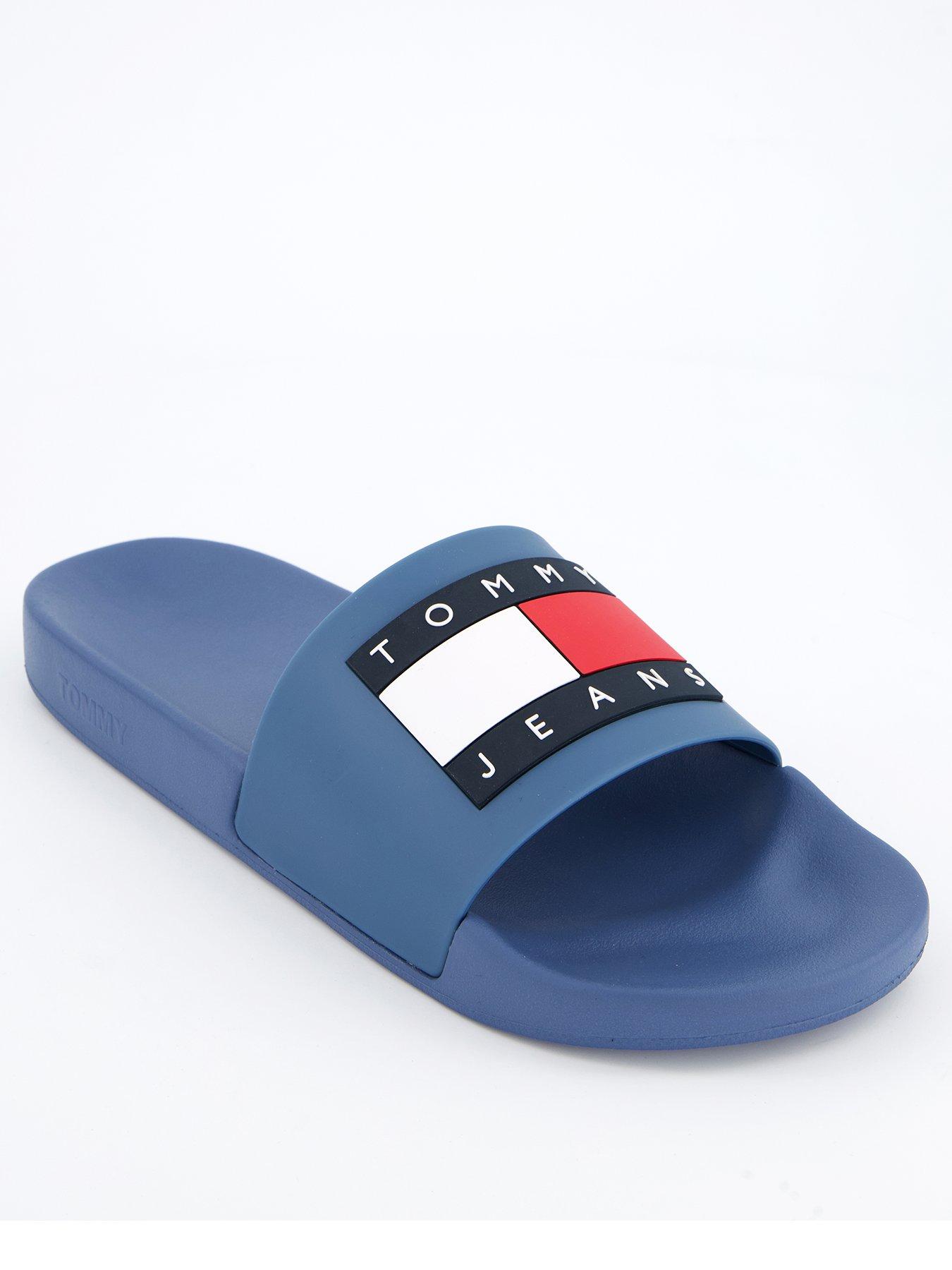 tommy-jeans-flag-logo-pool-sliders-light-blue