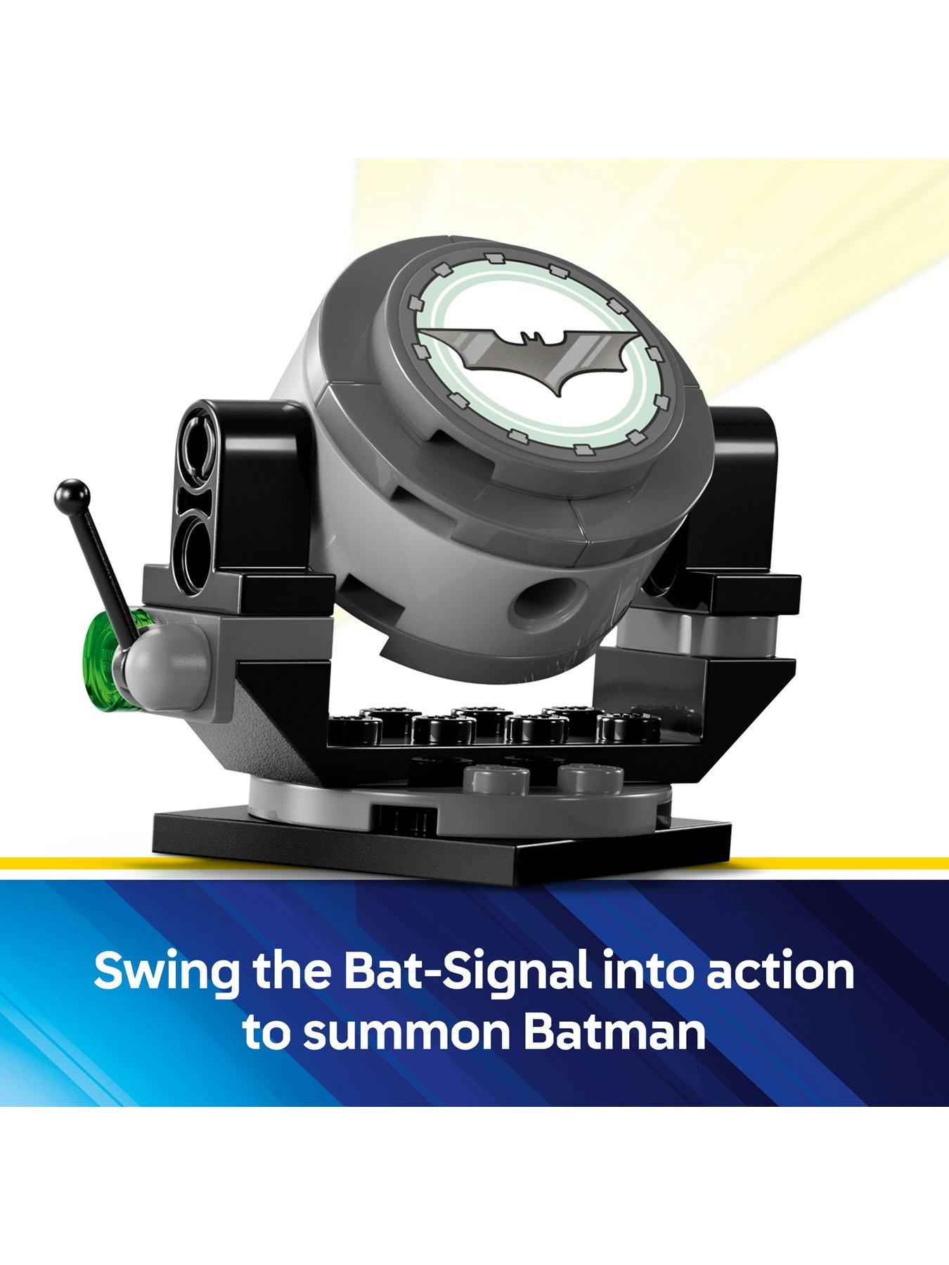  image of lego-dc-super-heroes-batman-tumbler-vs-two-face-amp-the-joke-76303