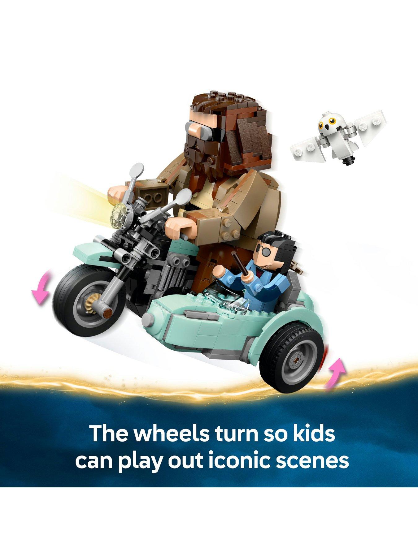 Image 5 of 8 of LEGO Harry Potter Hagrid &amp; Harry&rsquo;s Motorcycle Ride 76443