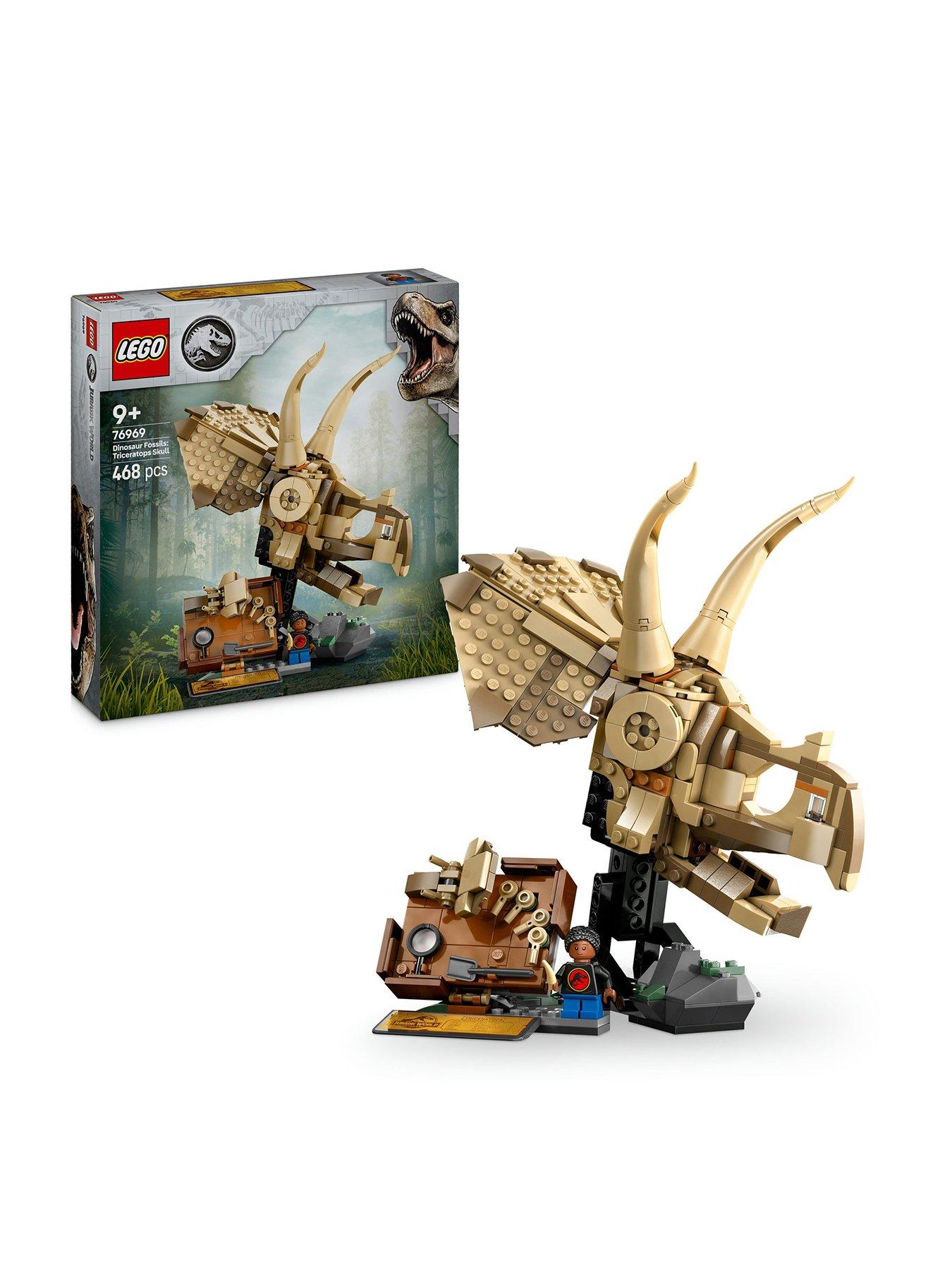Image 1 of 7 of LEGO Jurassic World Dinosaur Fossils: Triceratops Skull 76969