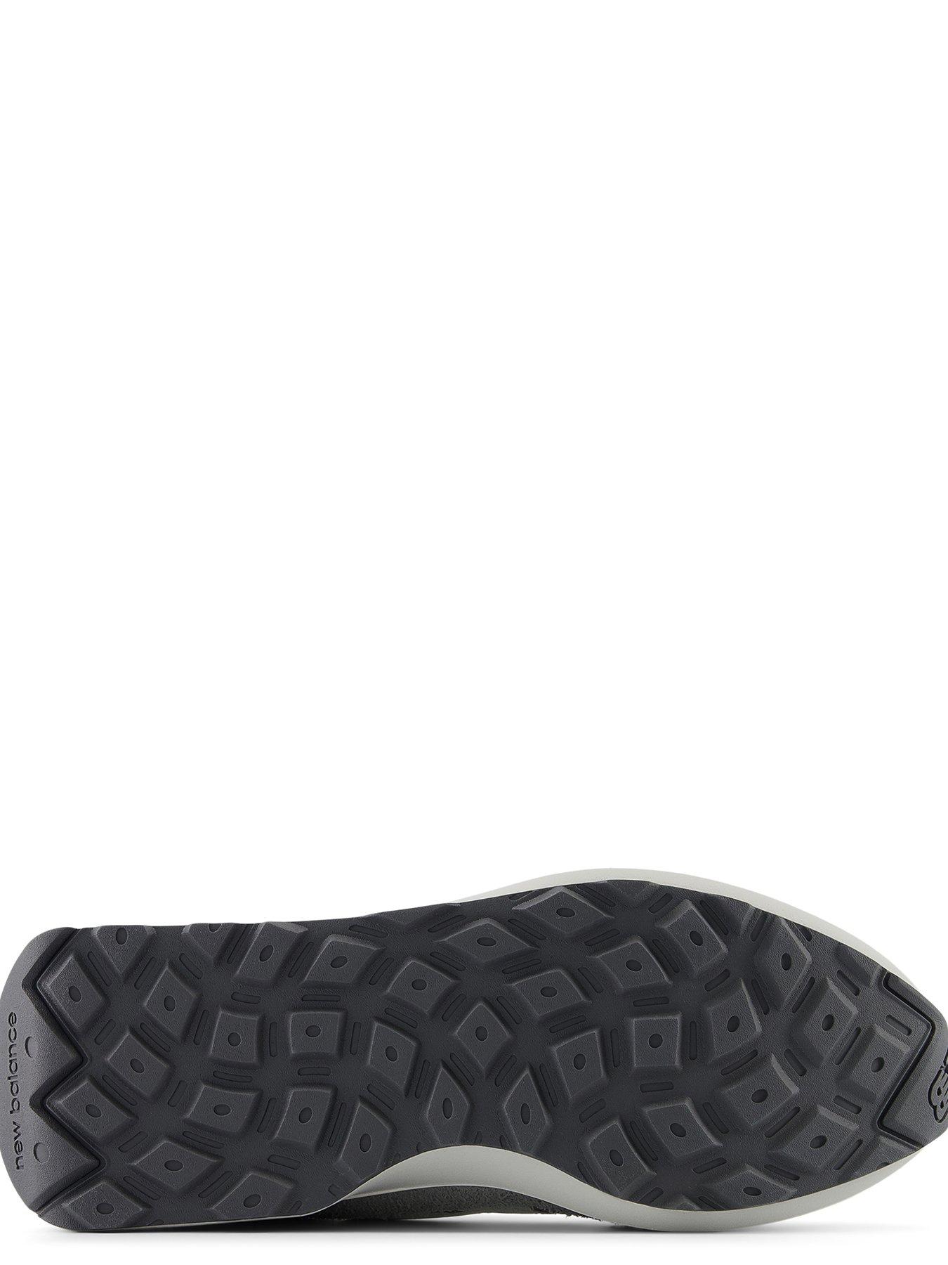  image of new-balance-unisex-370-trainers