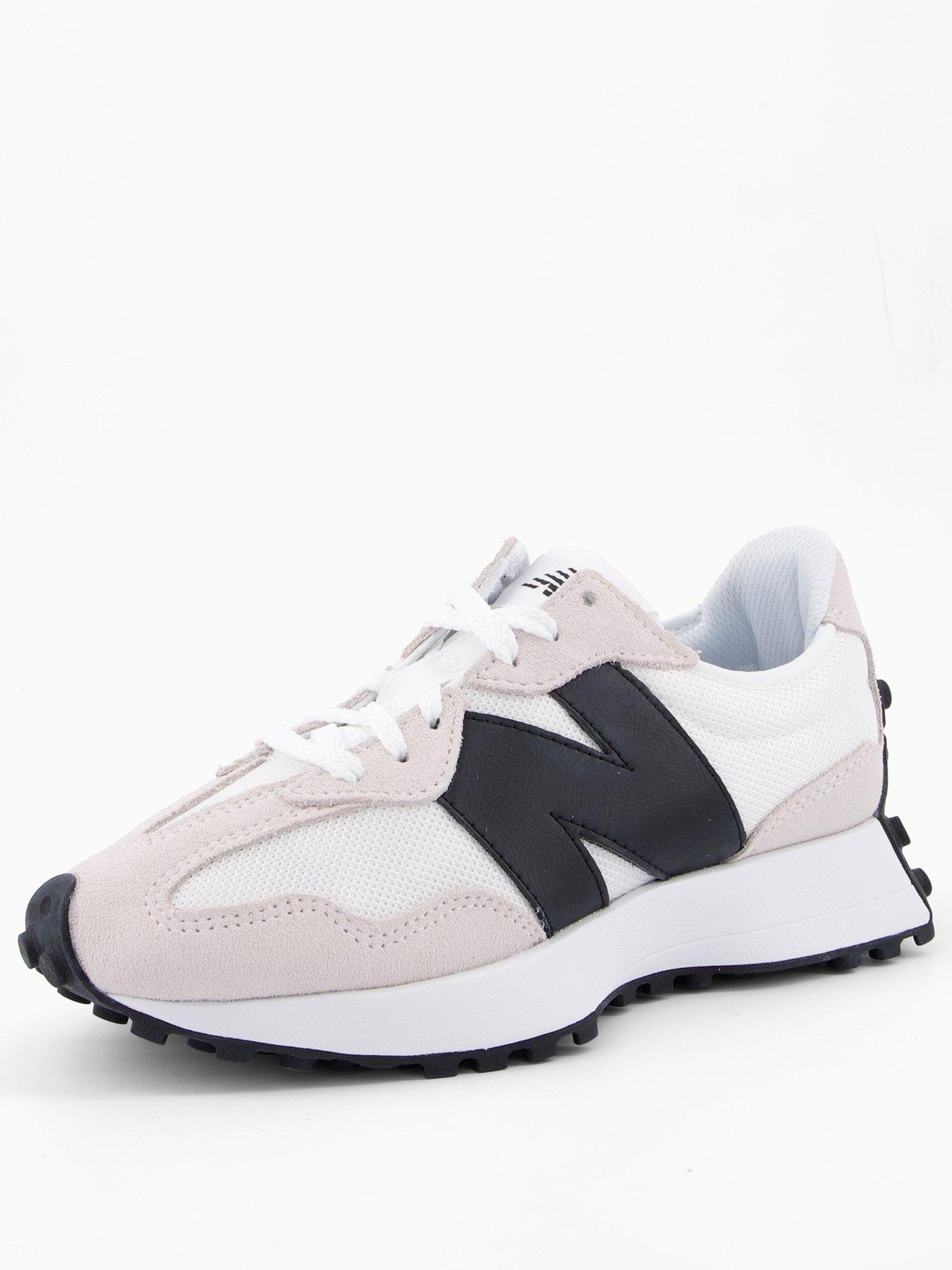 Image 2 of 7 of New Balance Women's 327 Trainers - White