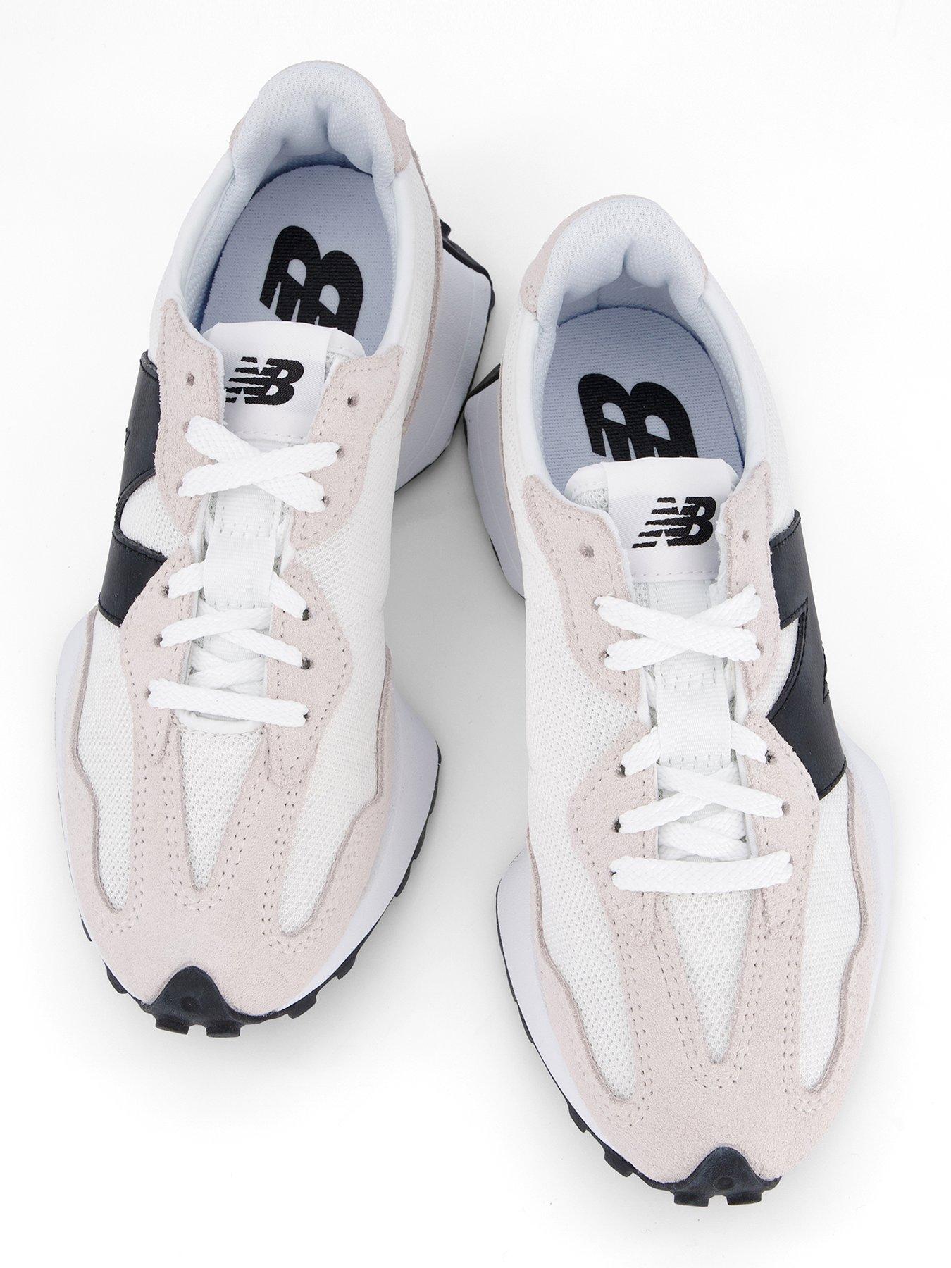 Image 4 of 7 of New Balance Women's 327 Trainers - White