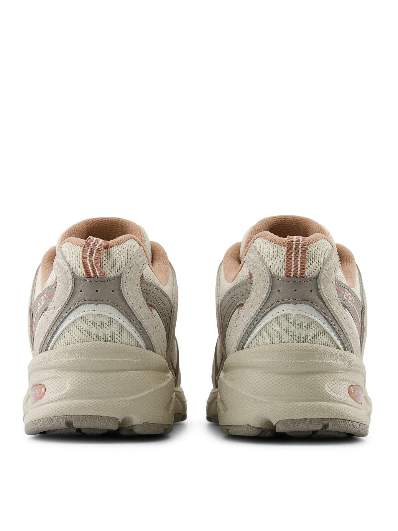  image of new-balance-womens-530-trainers-timberwolf