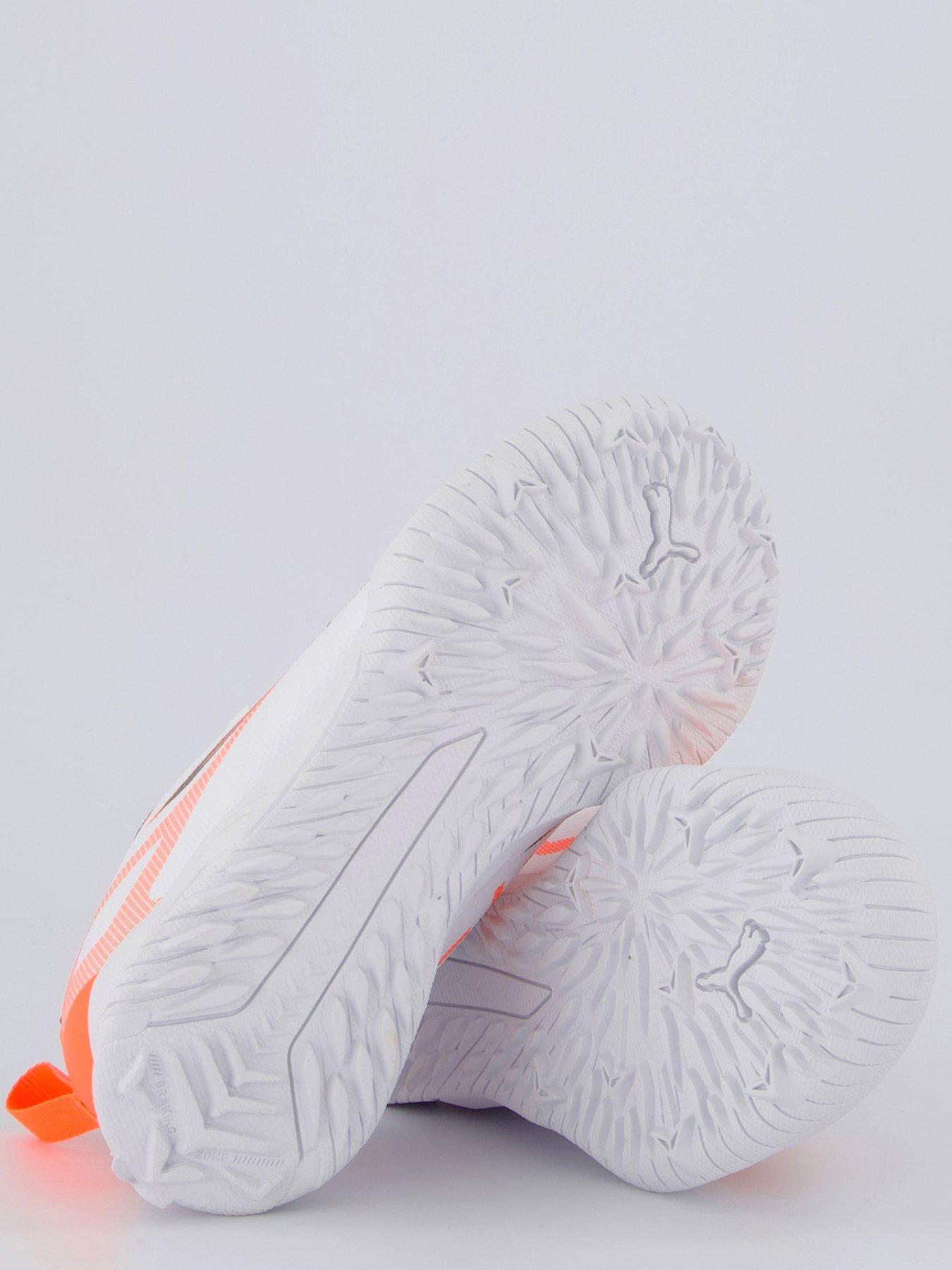  image of puma-junior-ultra-5-play-astro-turf-football-boots-white
