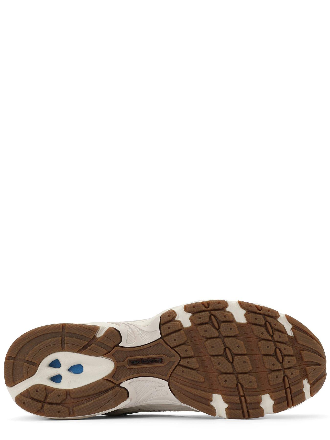 Image 4 of 6 of New Balance Womens 530 Leopard Print Trainers - Beige