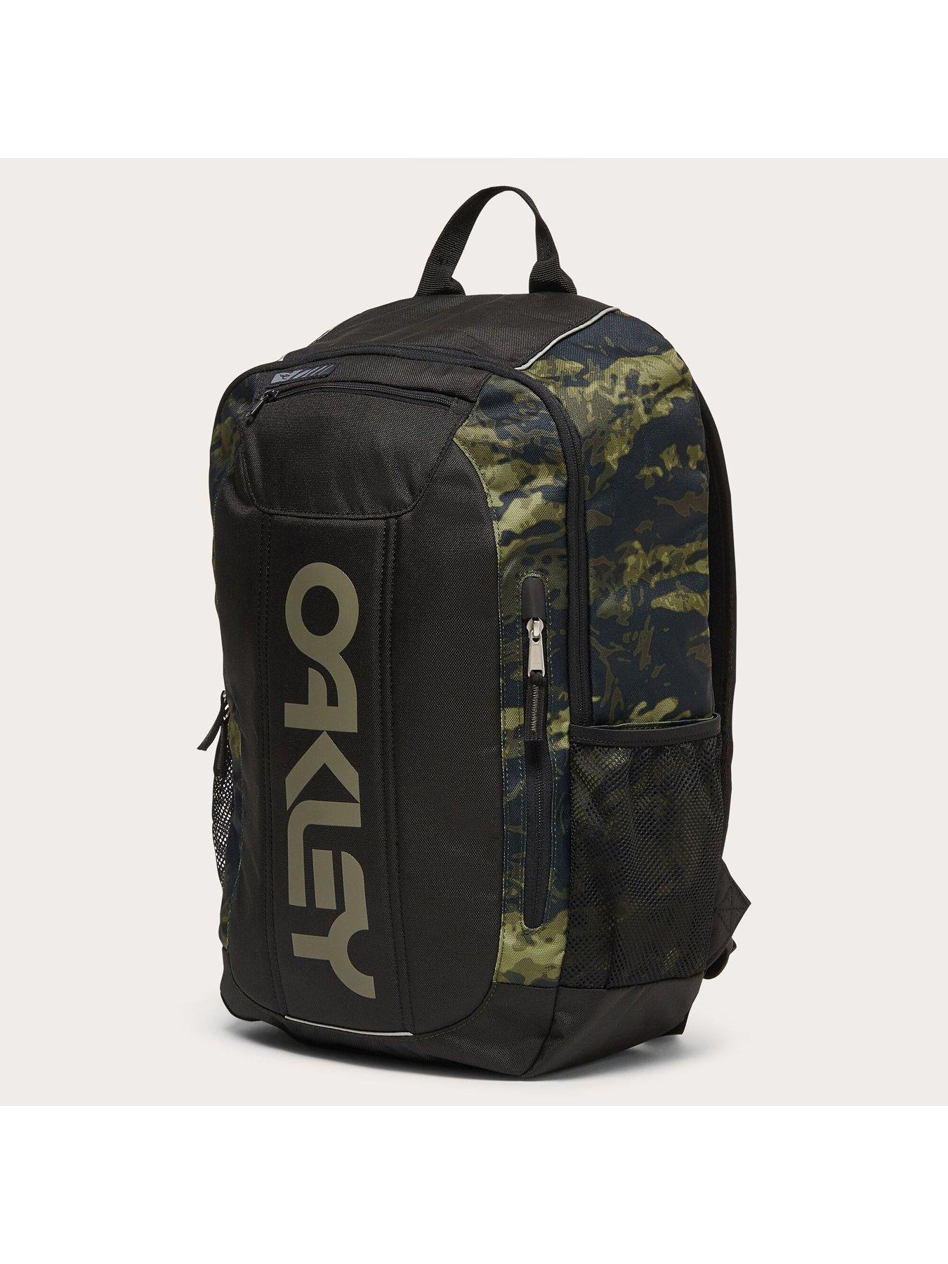  image of oakley-mens-enduro-20l-backpack-30-green-print