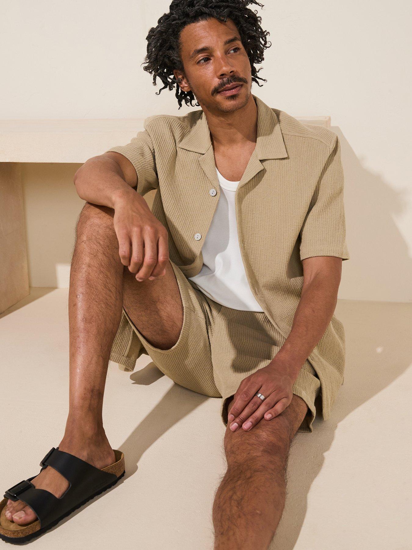 Image 4 of 6 of ONLY & SONS Bertil Waffle Shorts - Beige